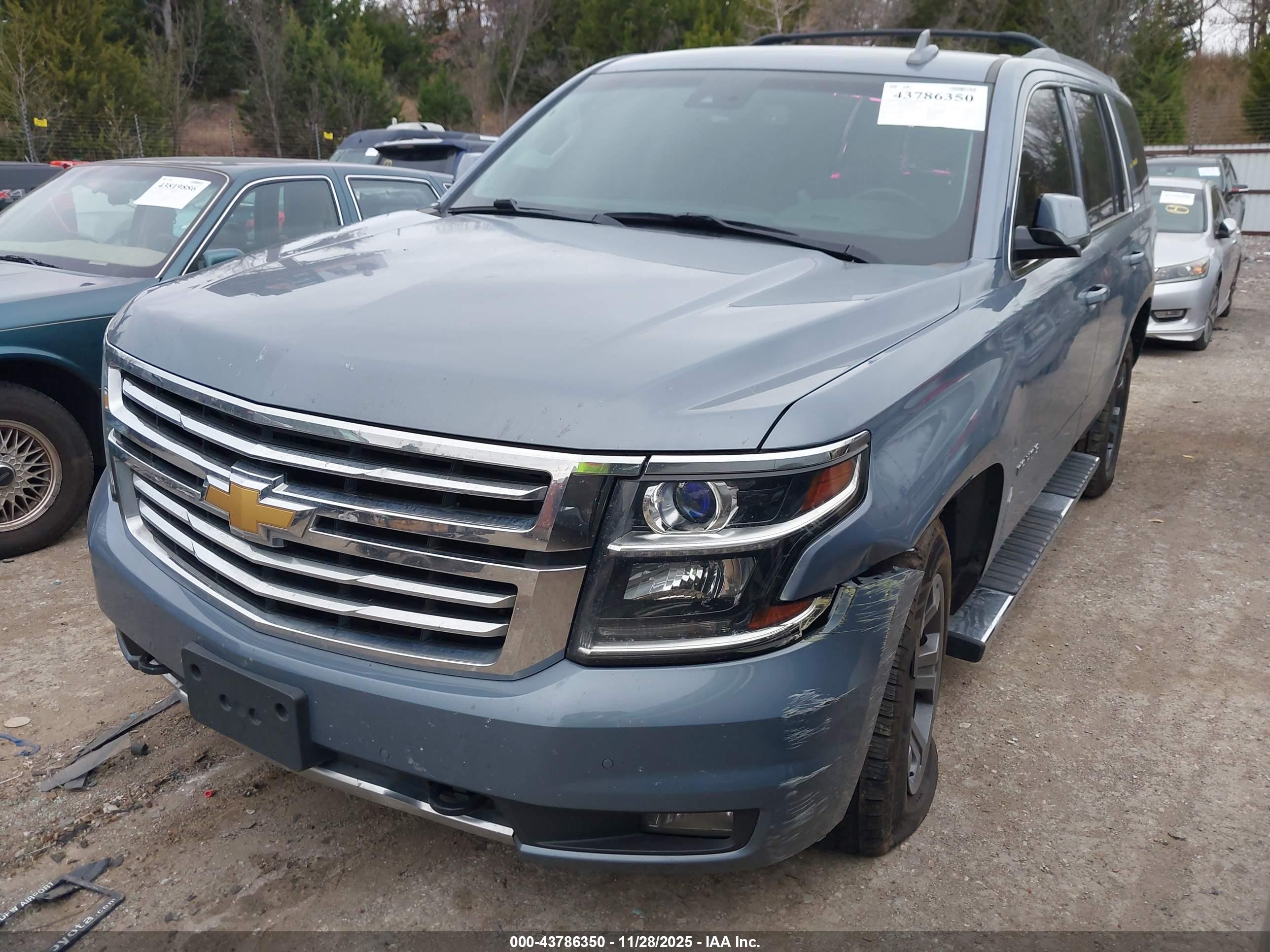 CHEVROLET TAHOE image 2