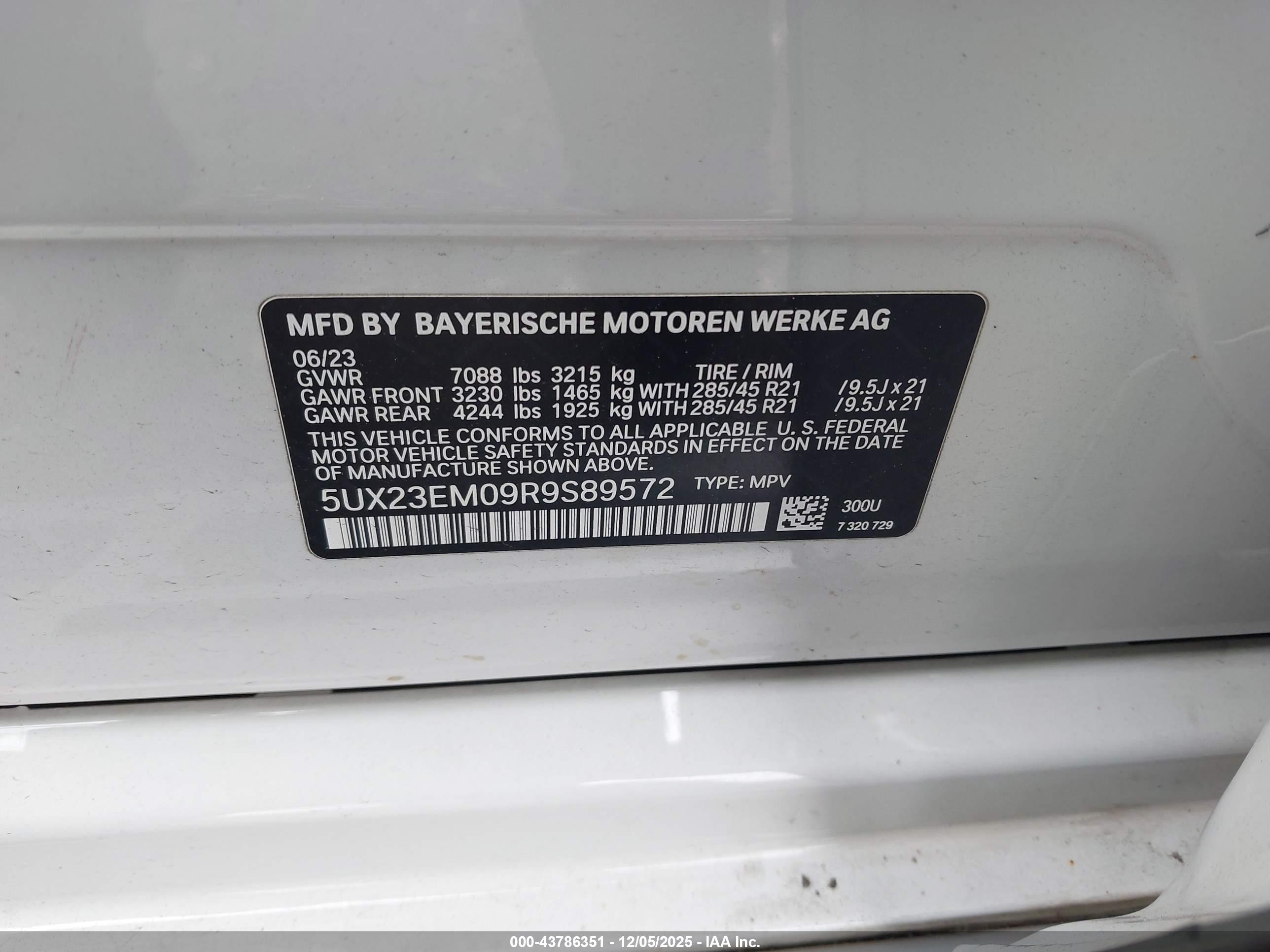 BMW X7 image 9