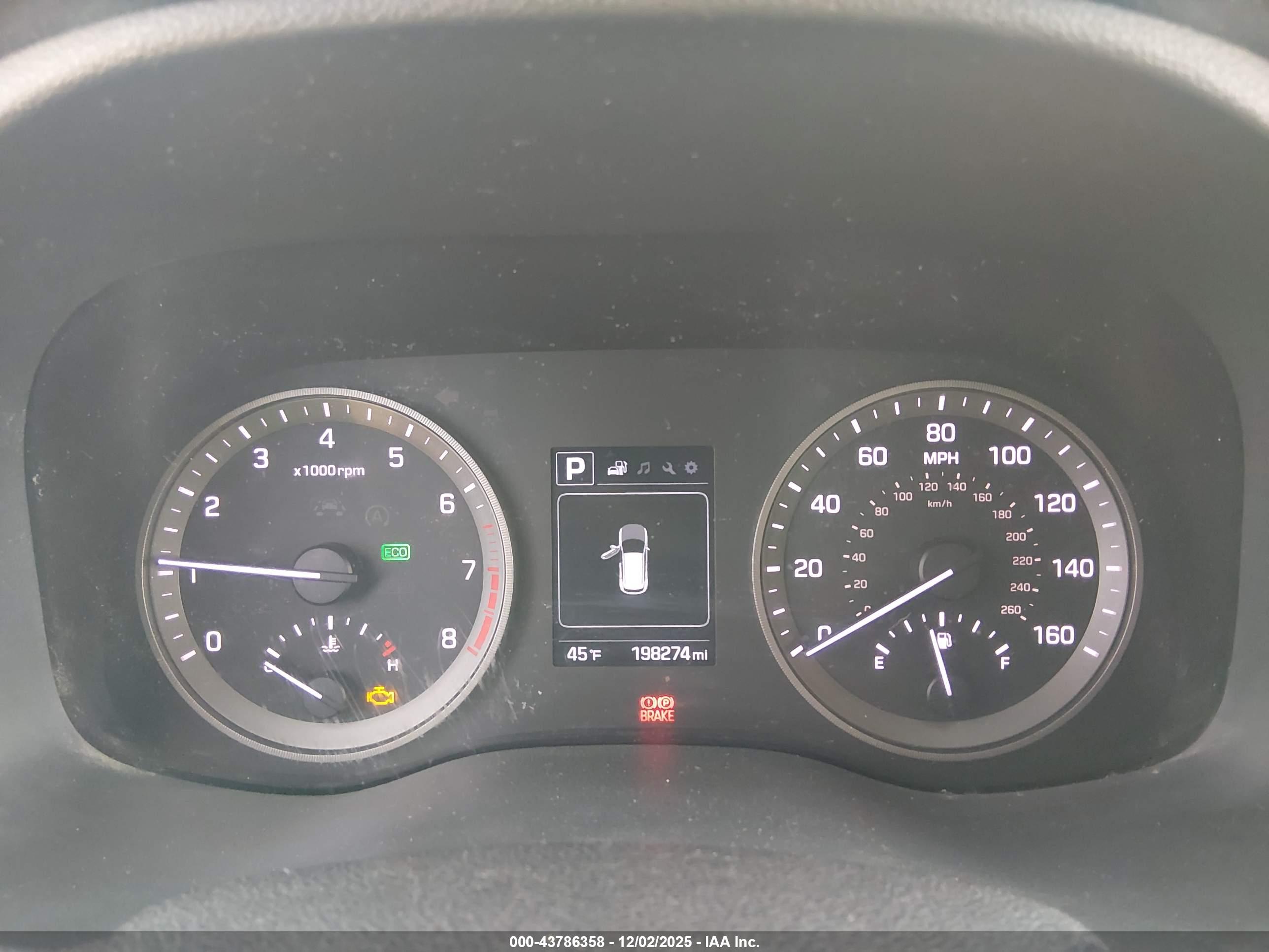 HYUNDAI TUCSON image 7