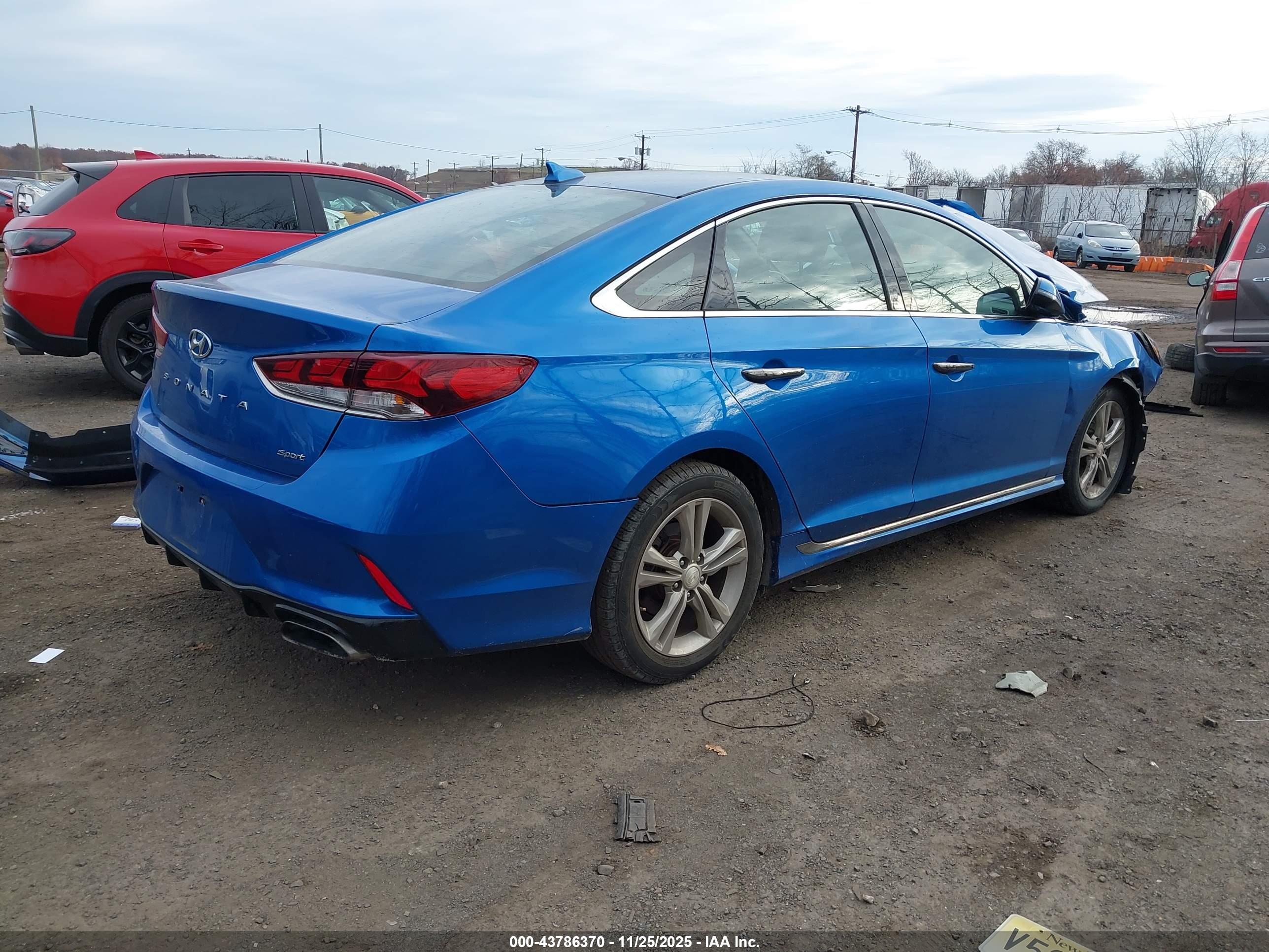 HYUNDAI SONATA image 4