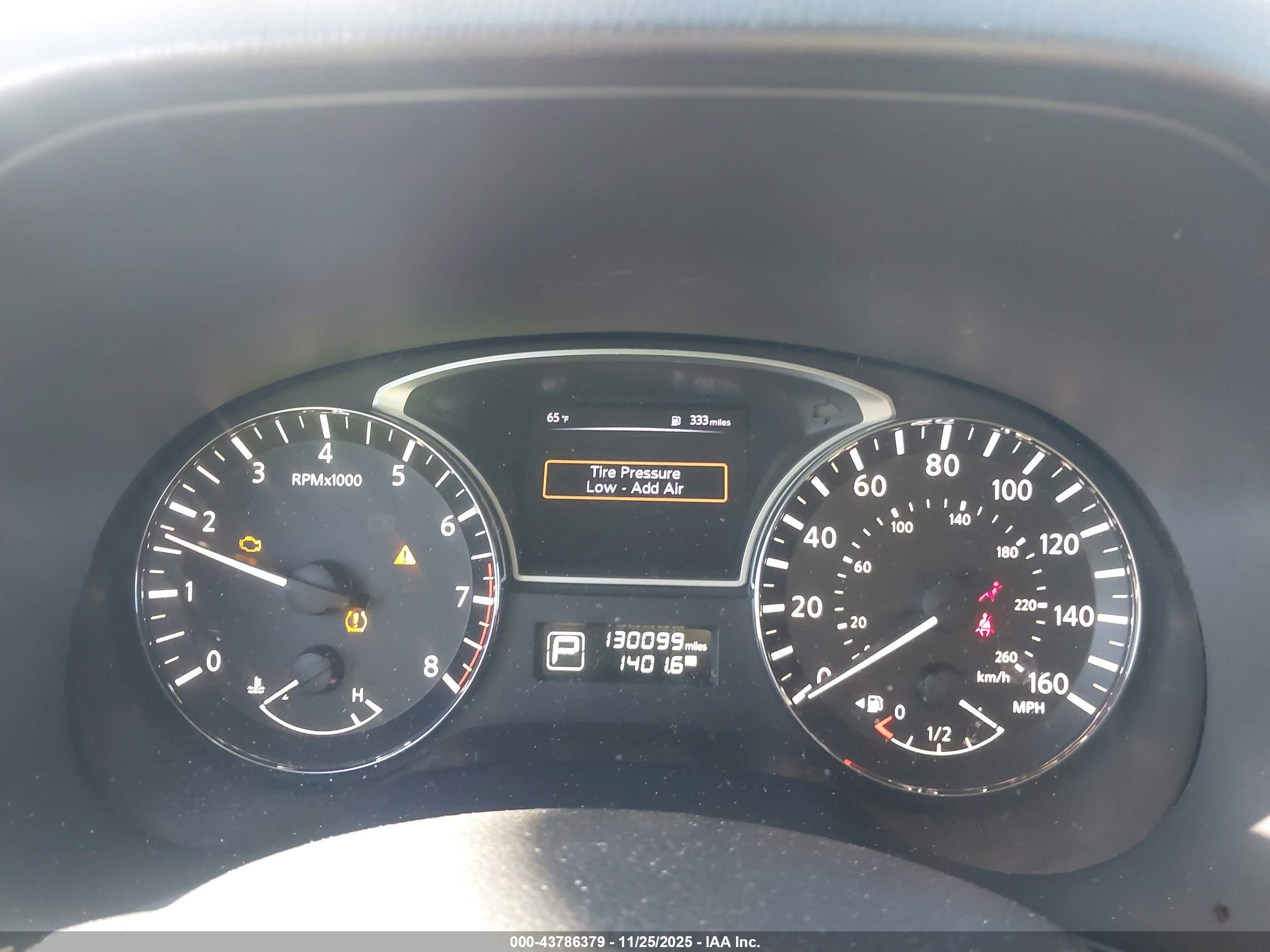 NISSAN PATHFINDER image 7