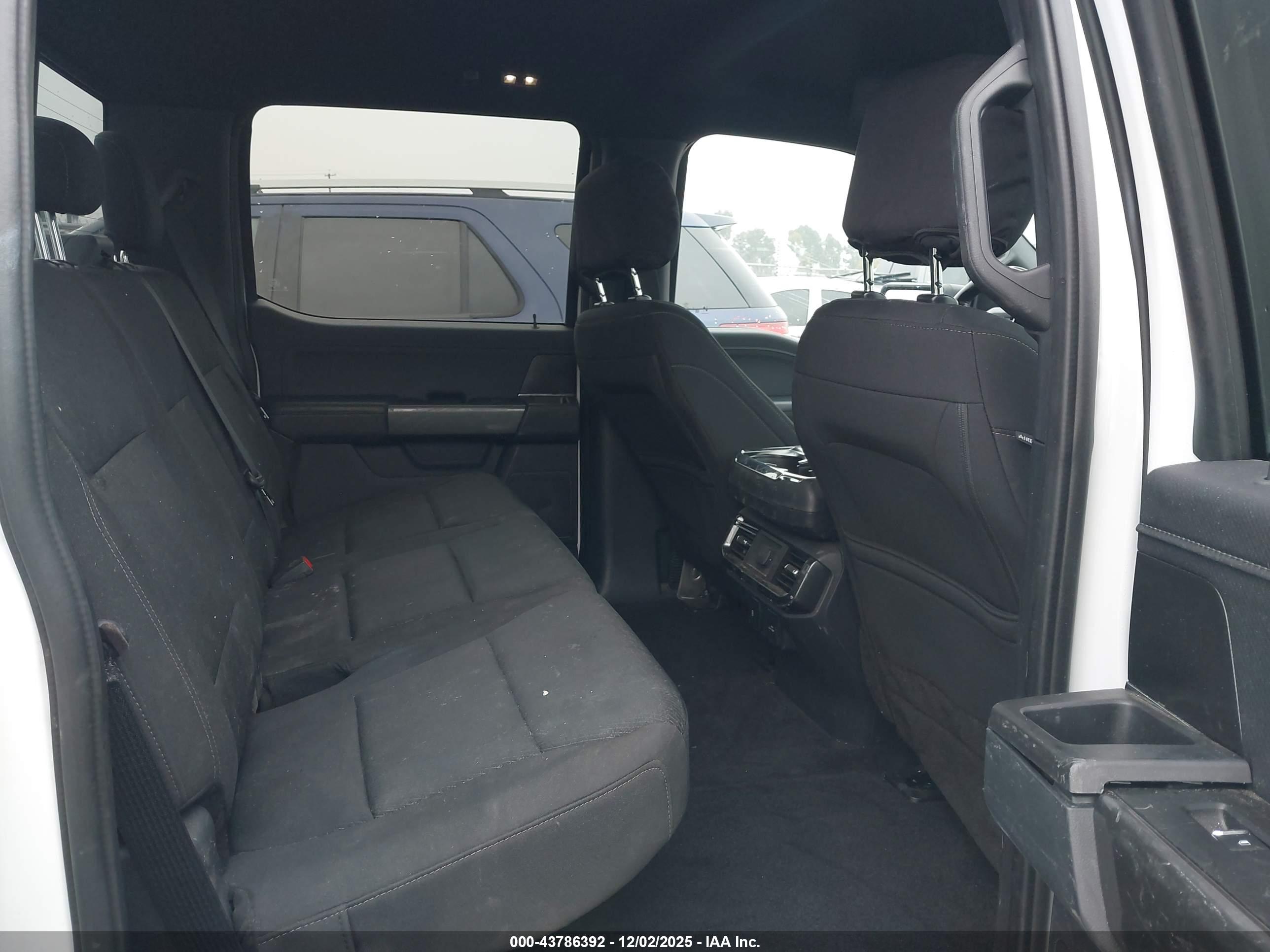 FORD F-150 image 8