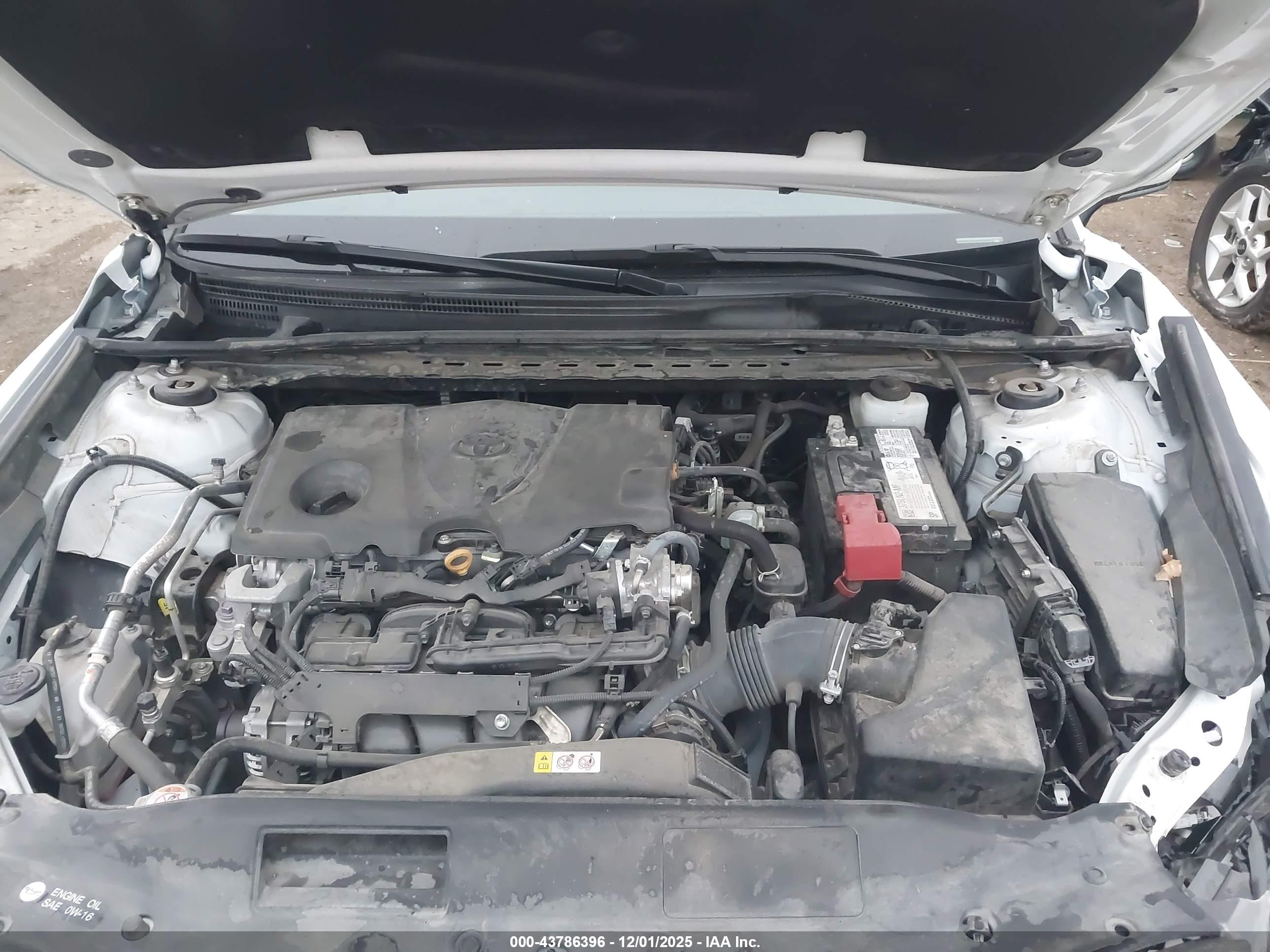 TOYOTA CAMRY image 10