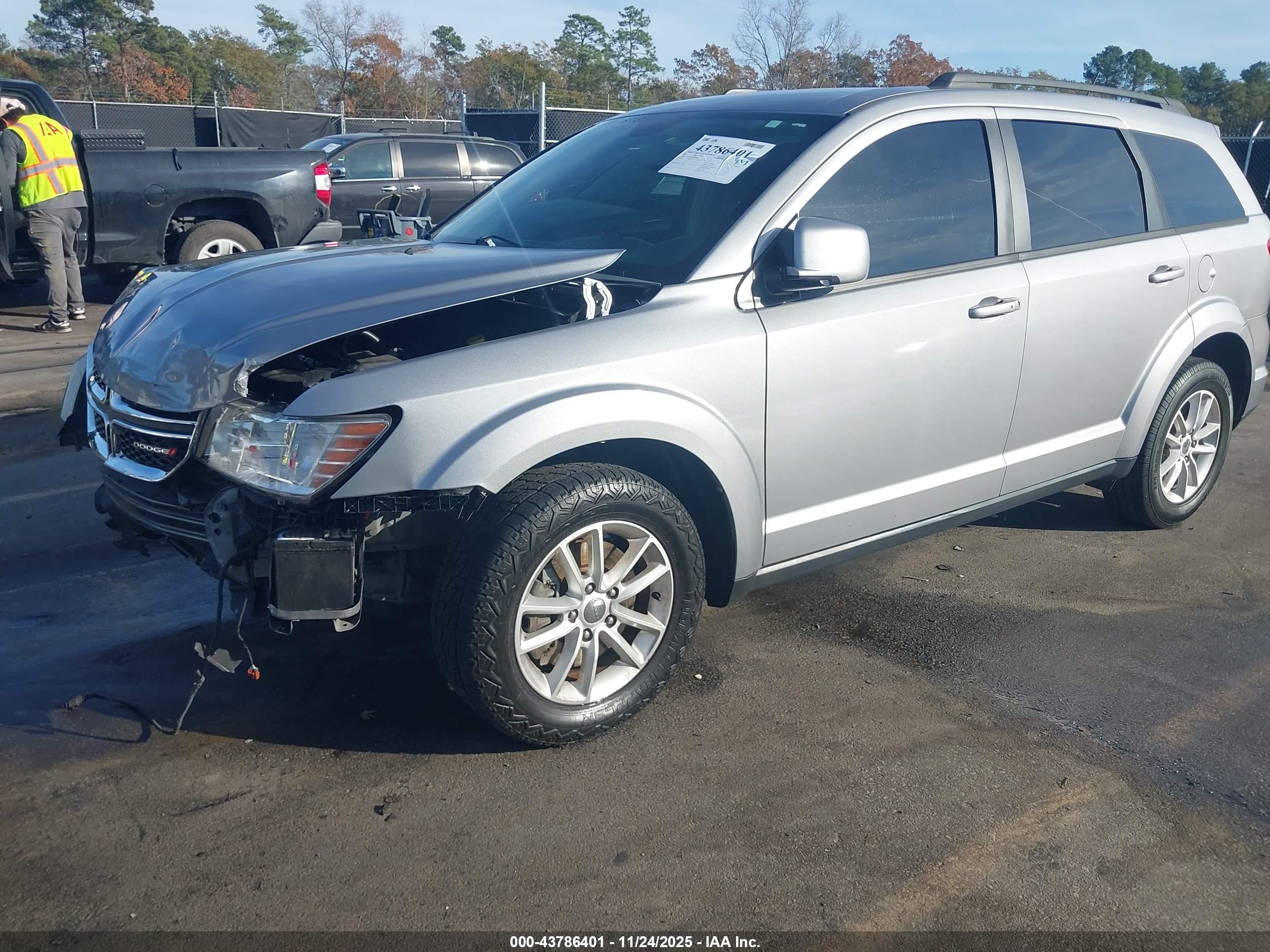 DODGE JOURNEY image 2