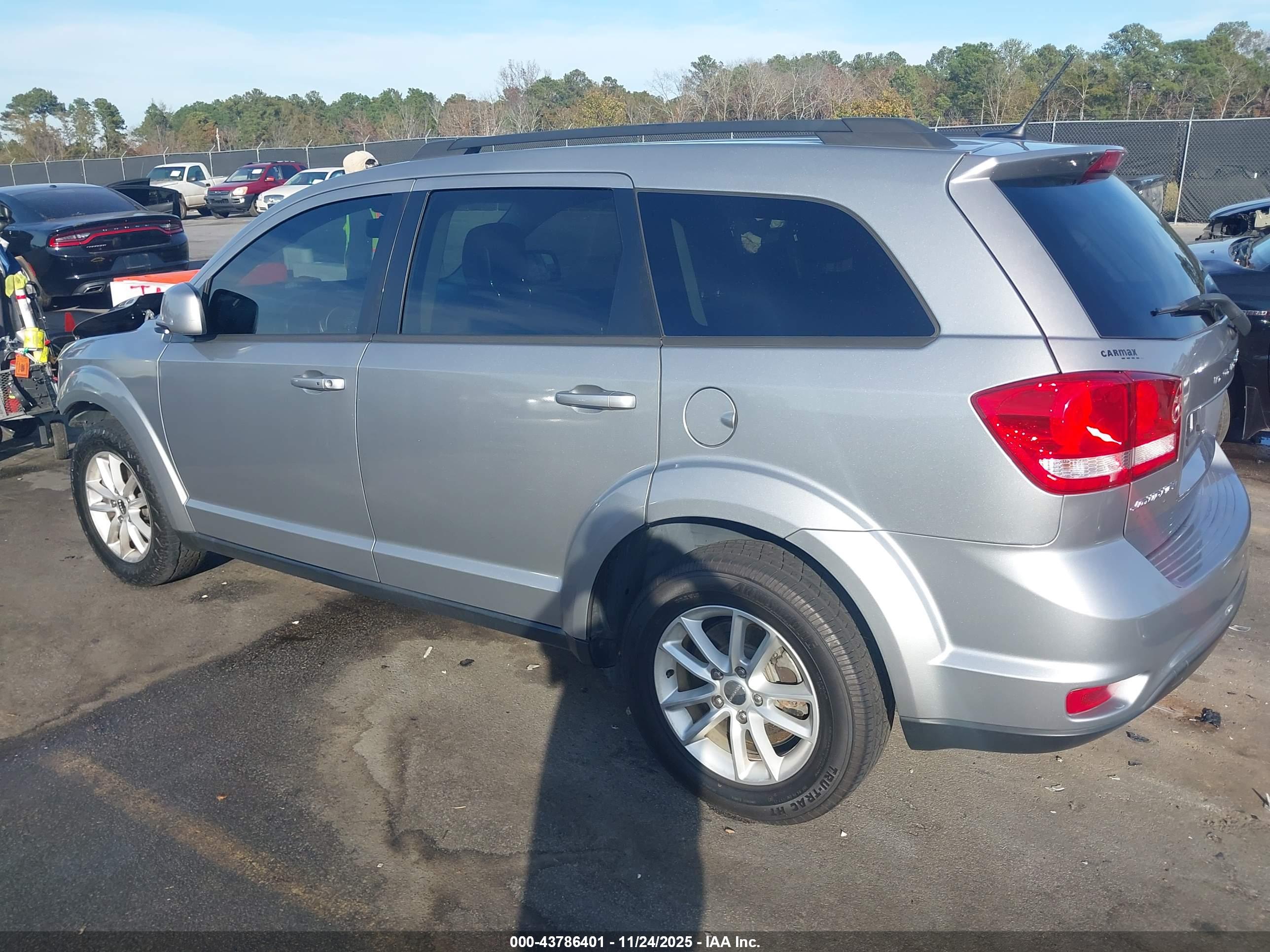 DODGE JOURNEY image 3