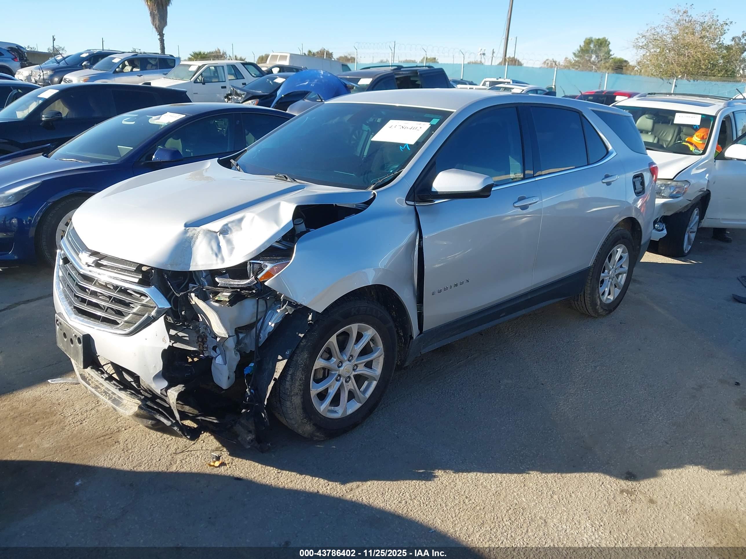 CHEVROLET EQUINOX image 2