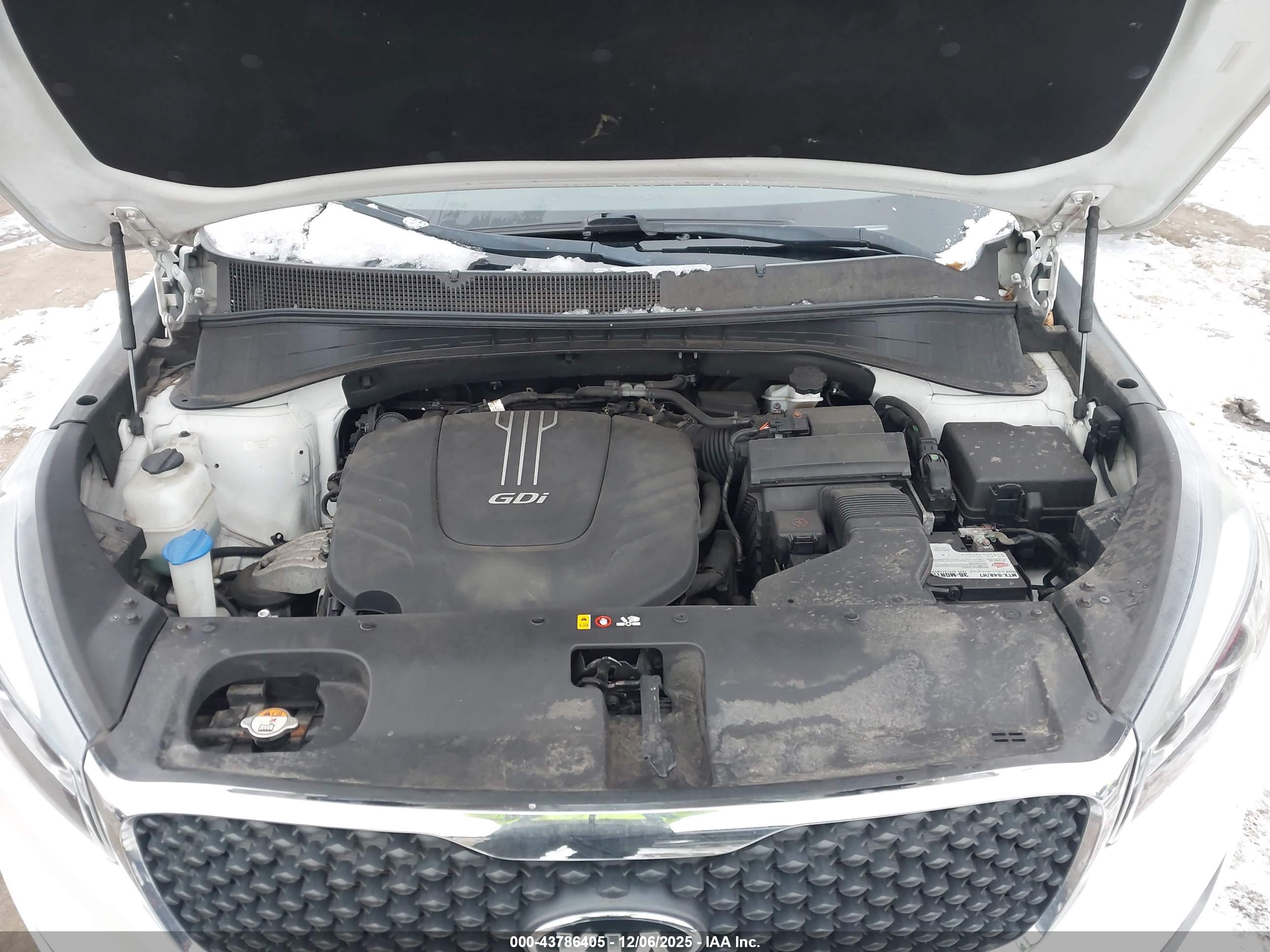 KIA SORENTO image 10