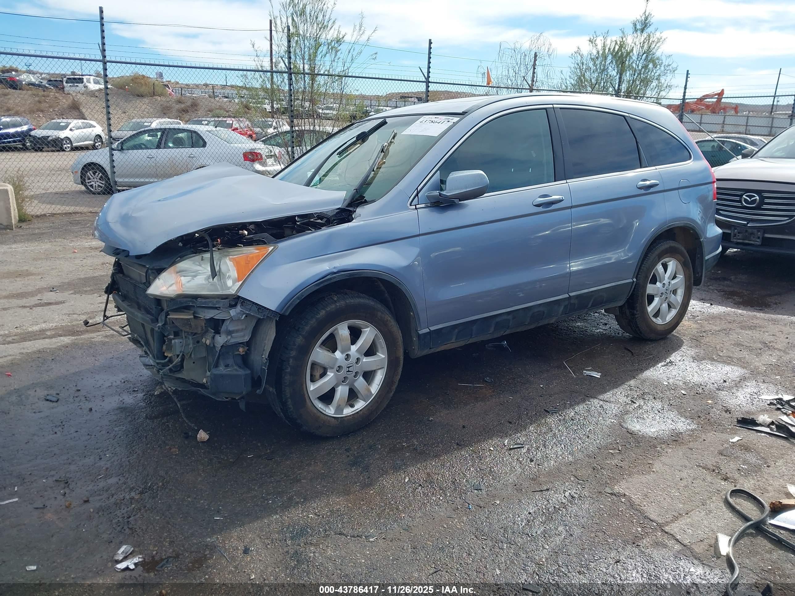 HONDA CR-V image 2