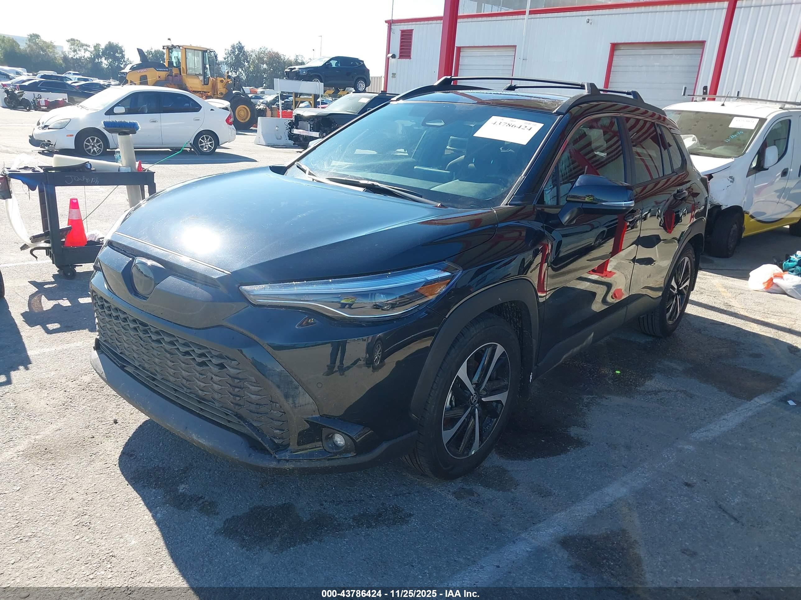TOYOTA COROLLA image 2