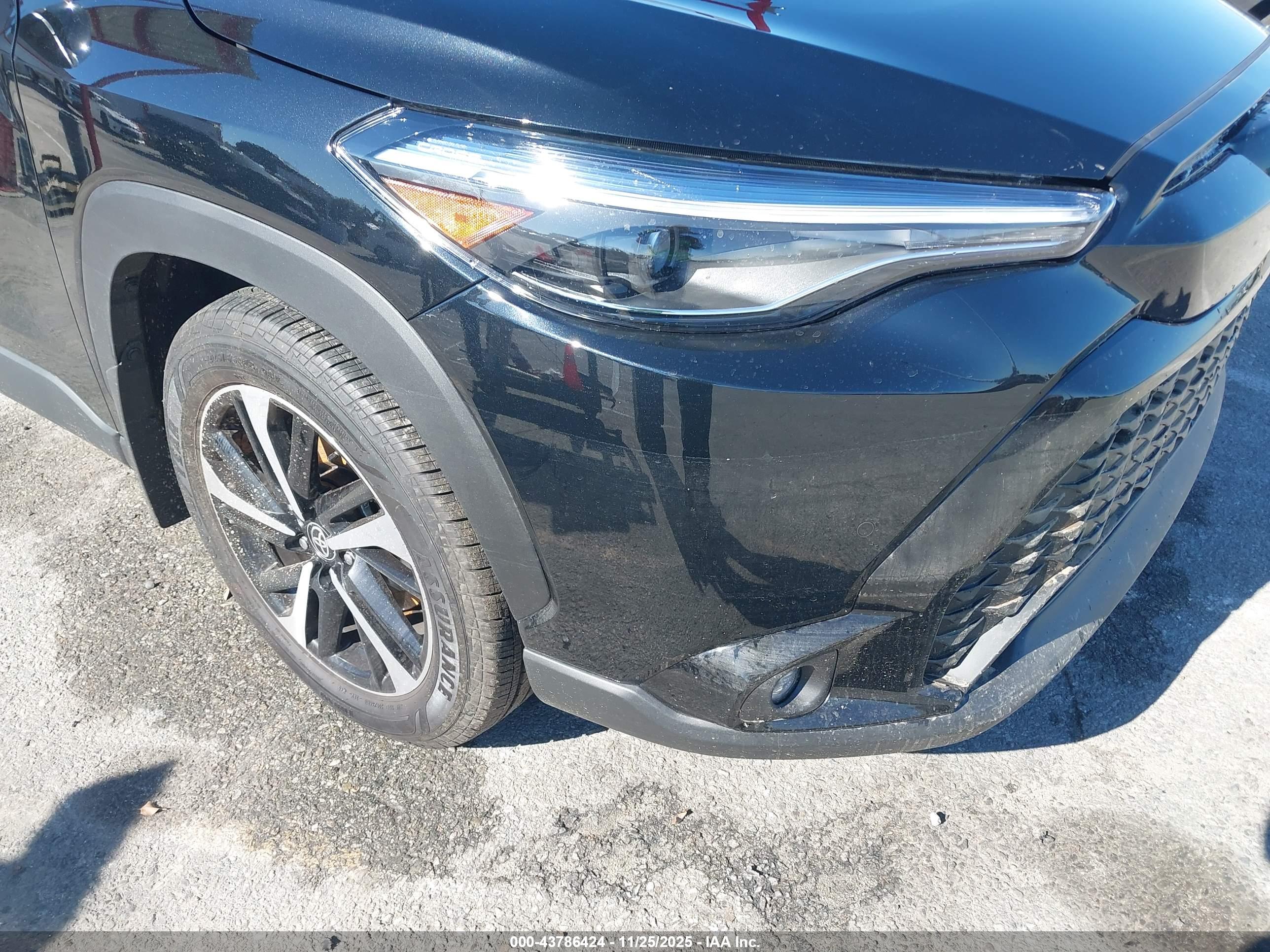 TOYOTA COROLLA image 6