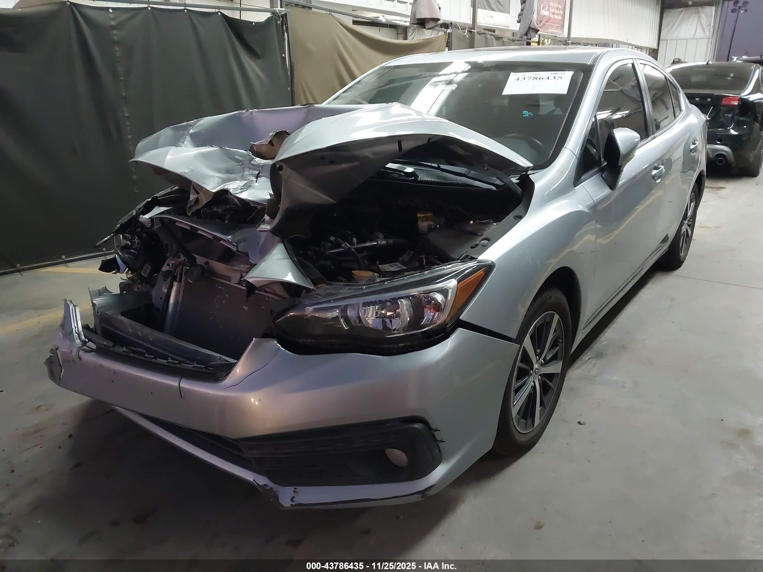 SUBARU IMPREZA image 2