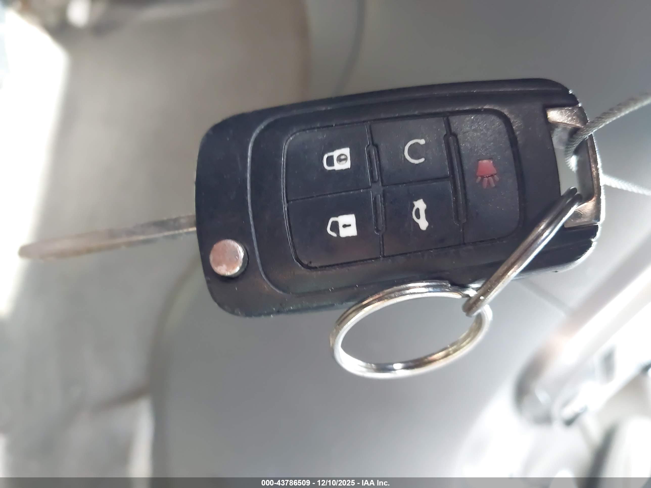 CHEVROLET MALIBU image 11