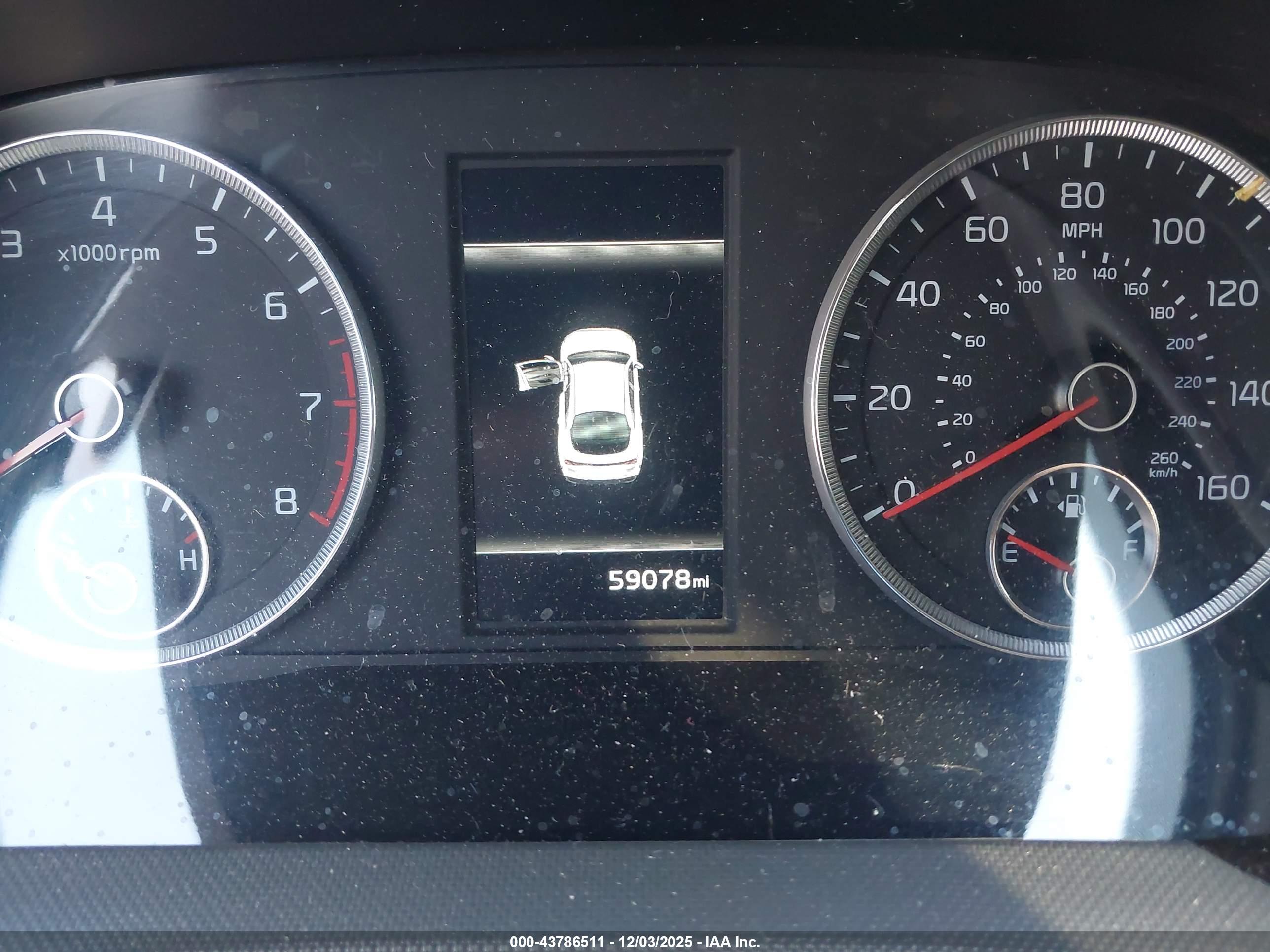 KIA K5 image 7