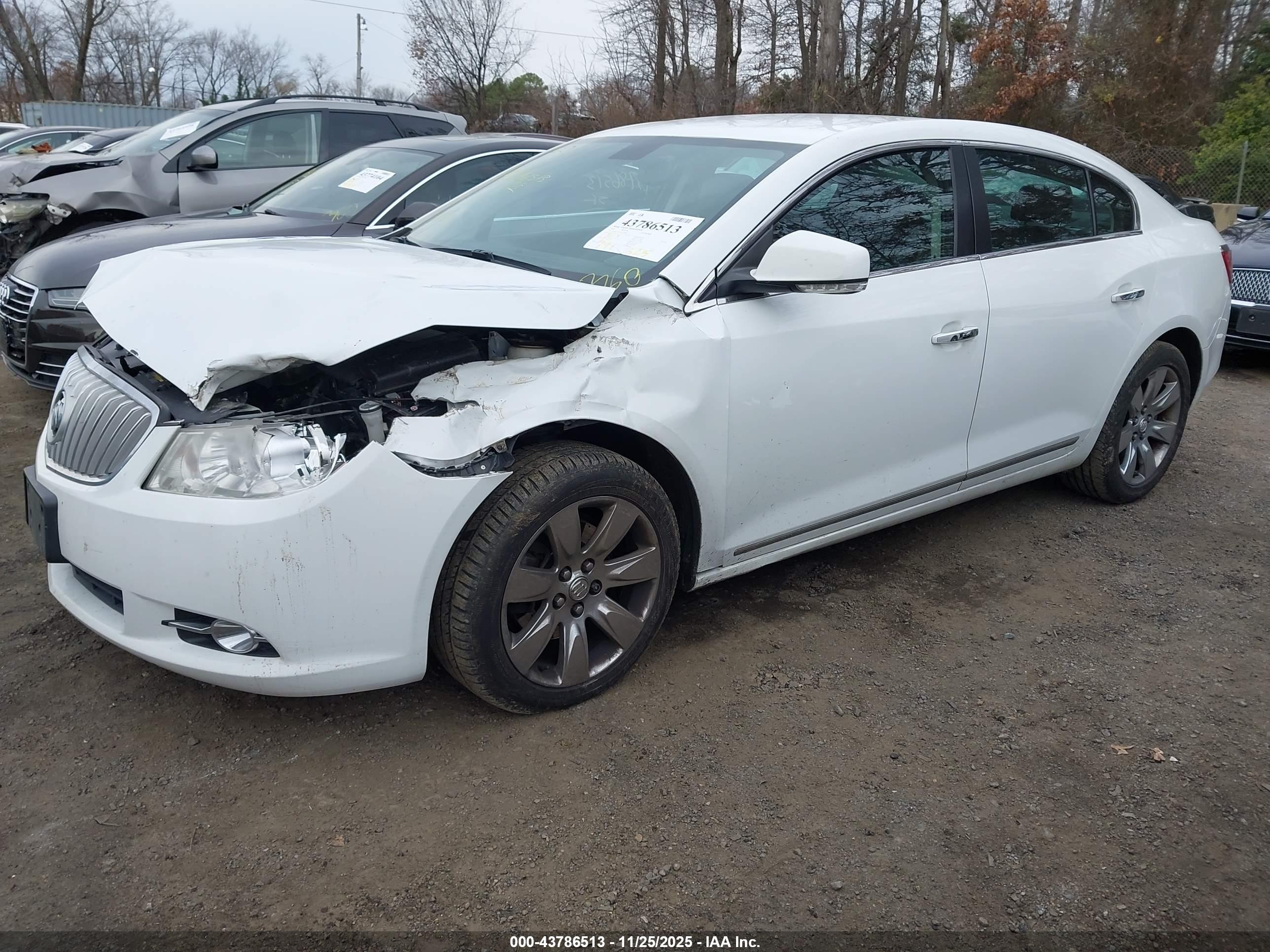 BUICK LACROSSE image 2