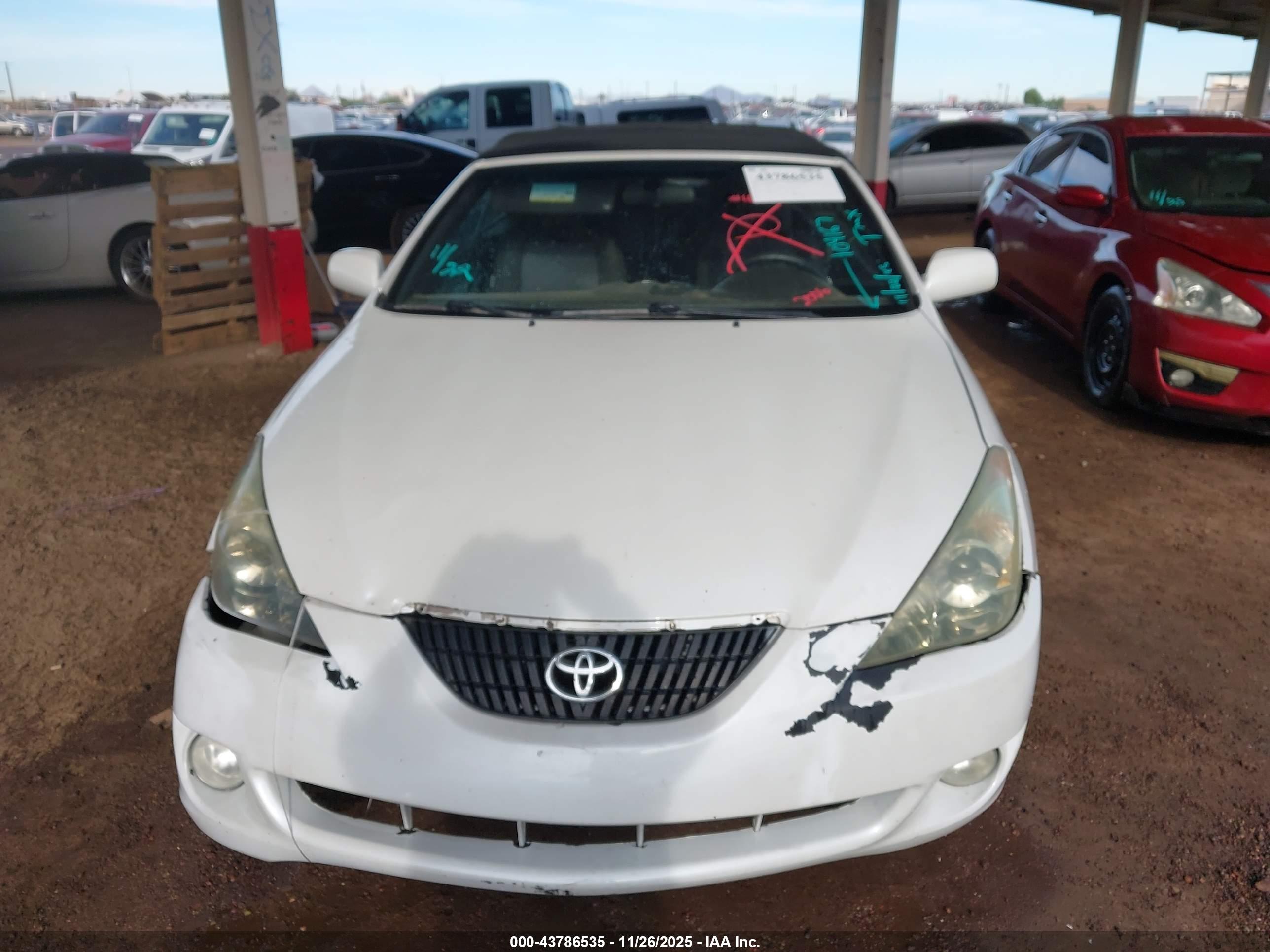 TOYOTA CAMRY image 6