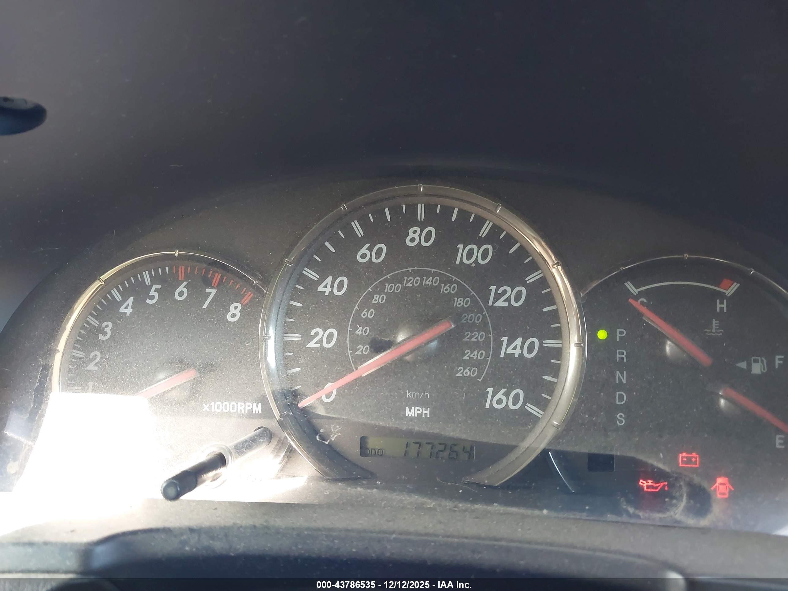 TOYOTA CAMRY image 7