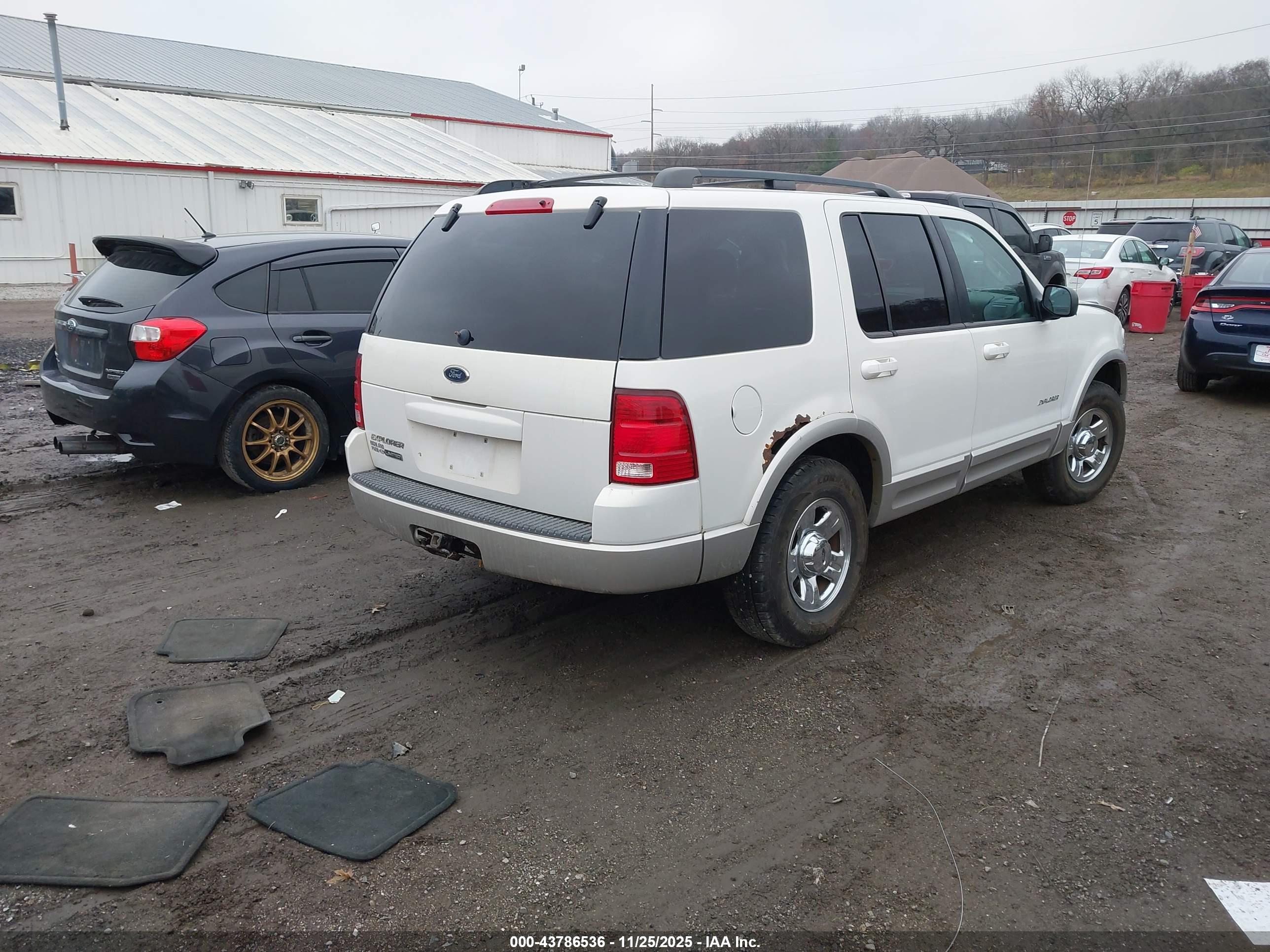 FORD EXPLORER image 4