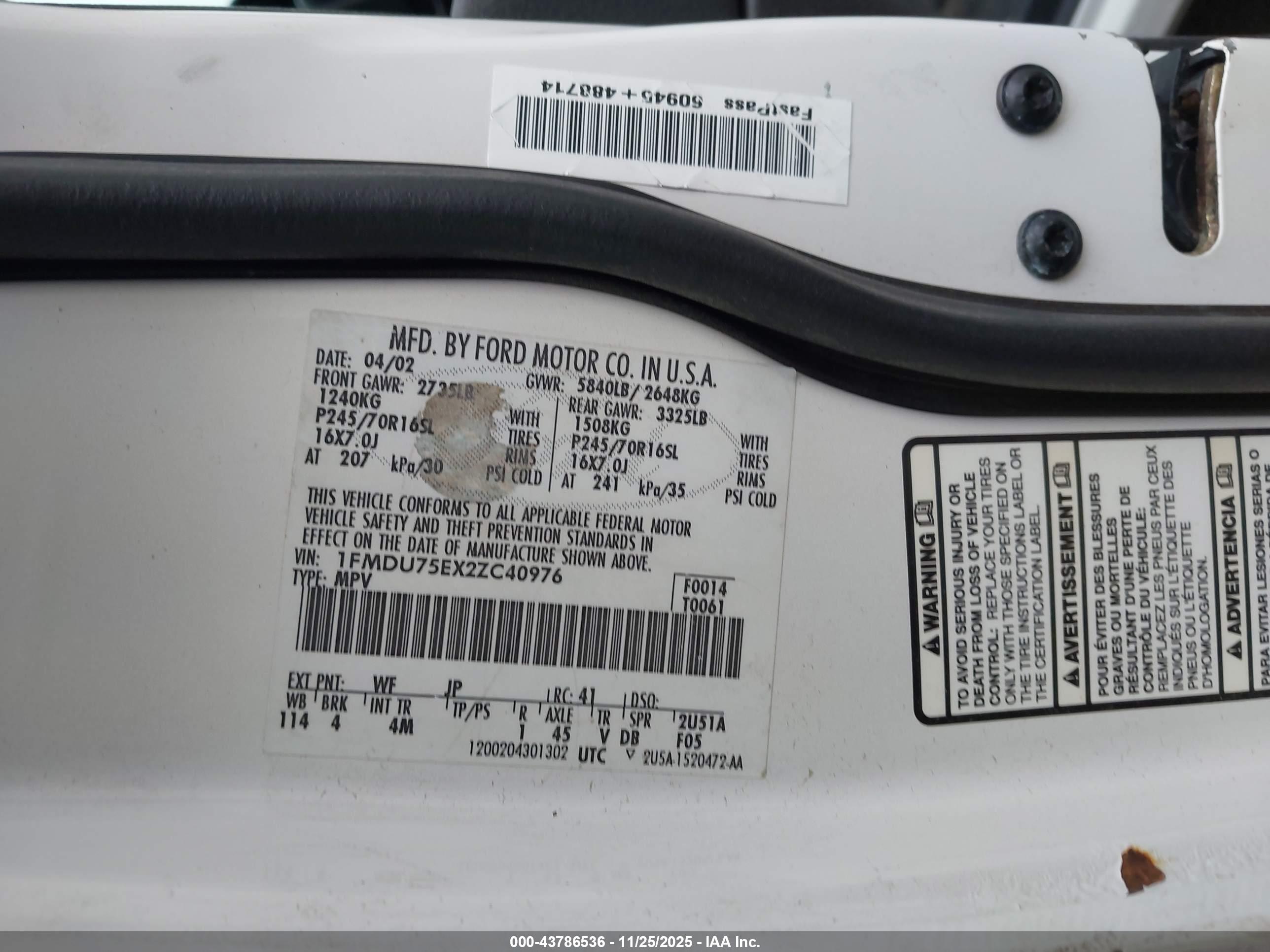 FORD EXPLORER image 9