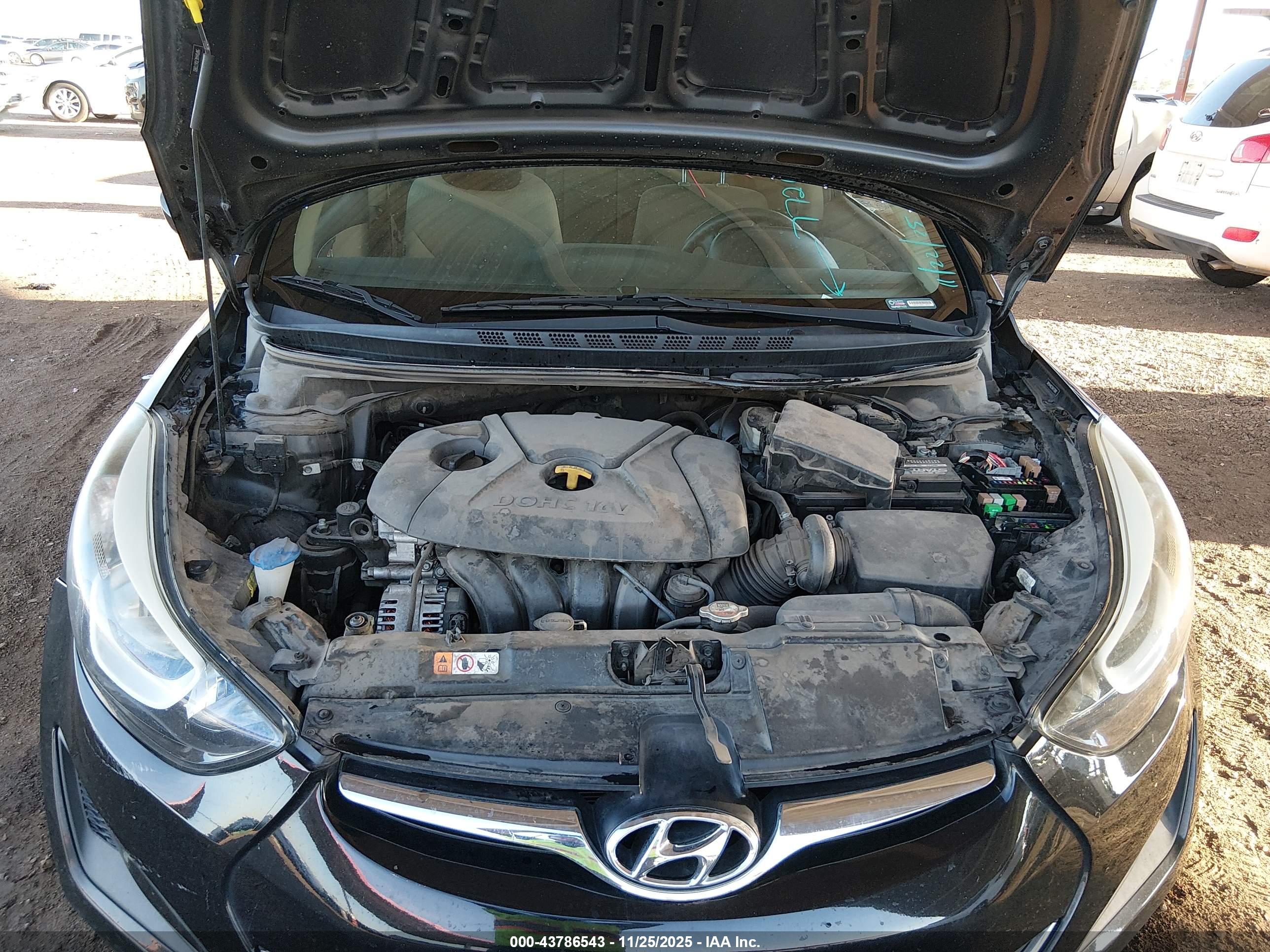 HYUNDAI ELANTRA image 10
