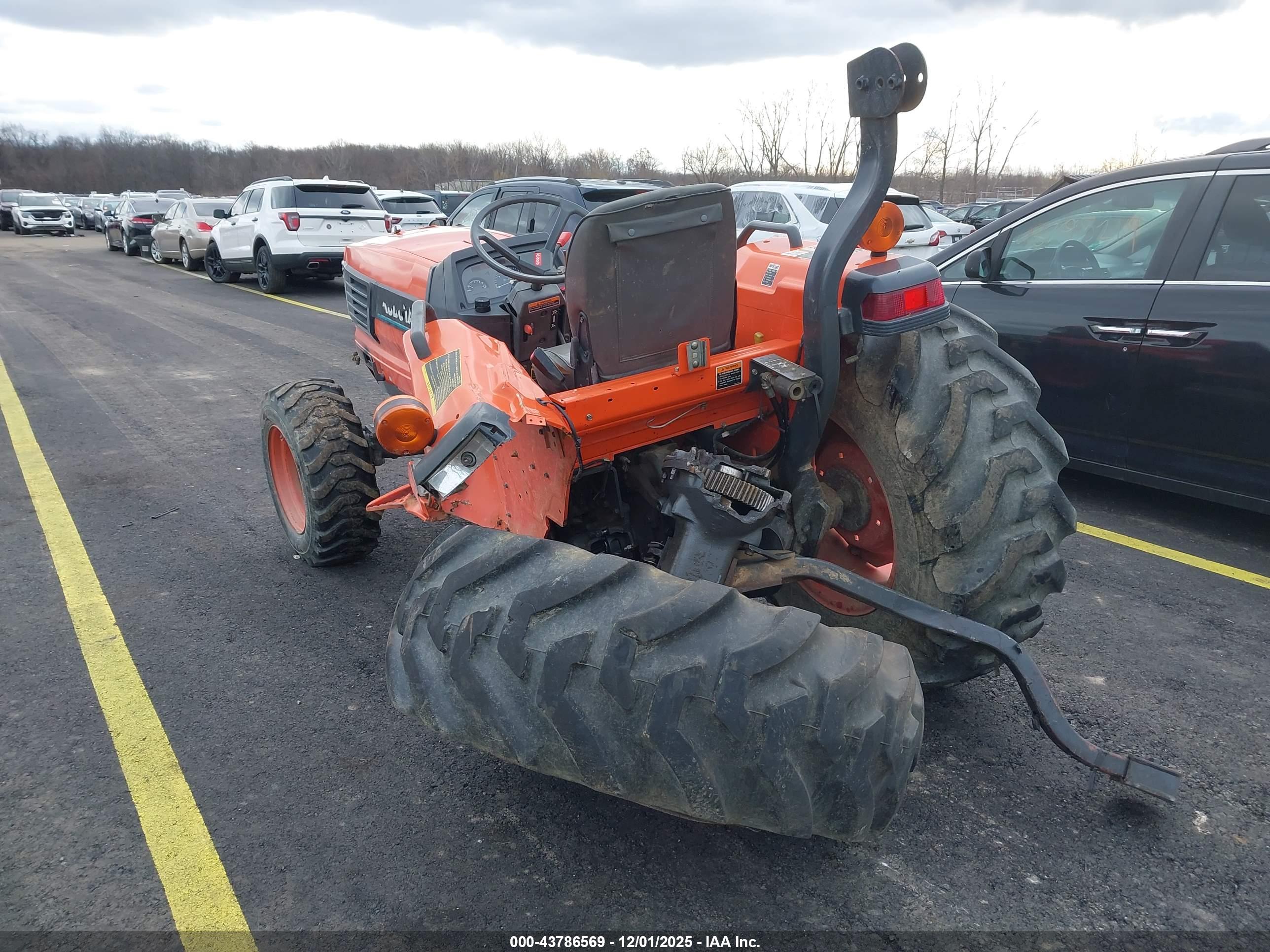 KUBOTA L4310 image 3