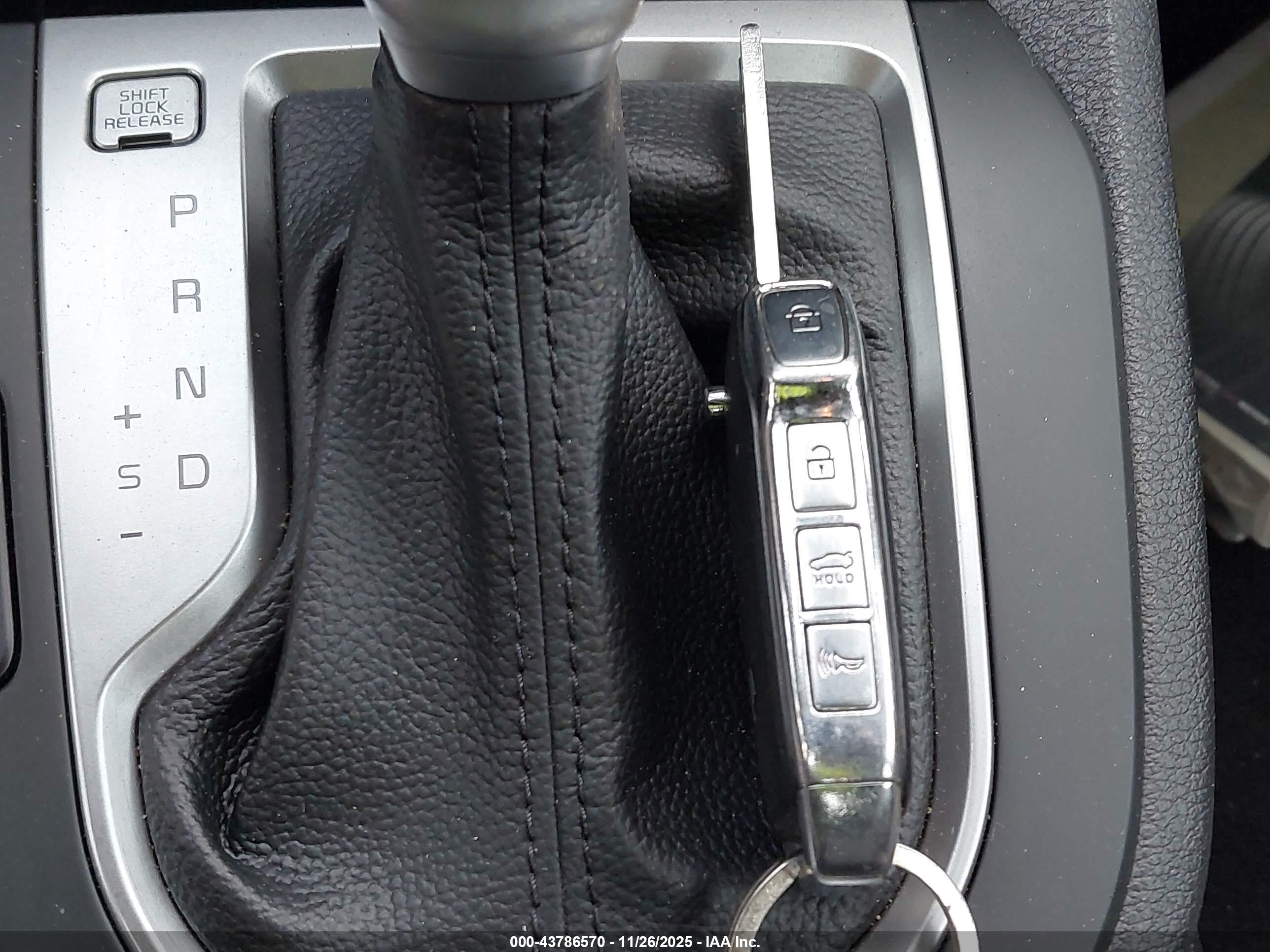 KIA FORTE image 11