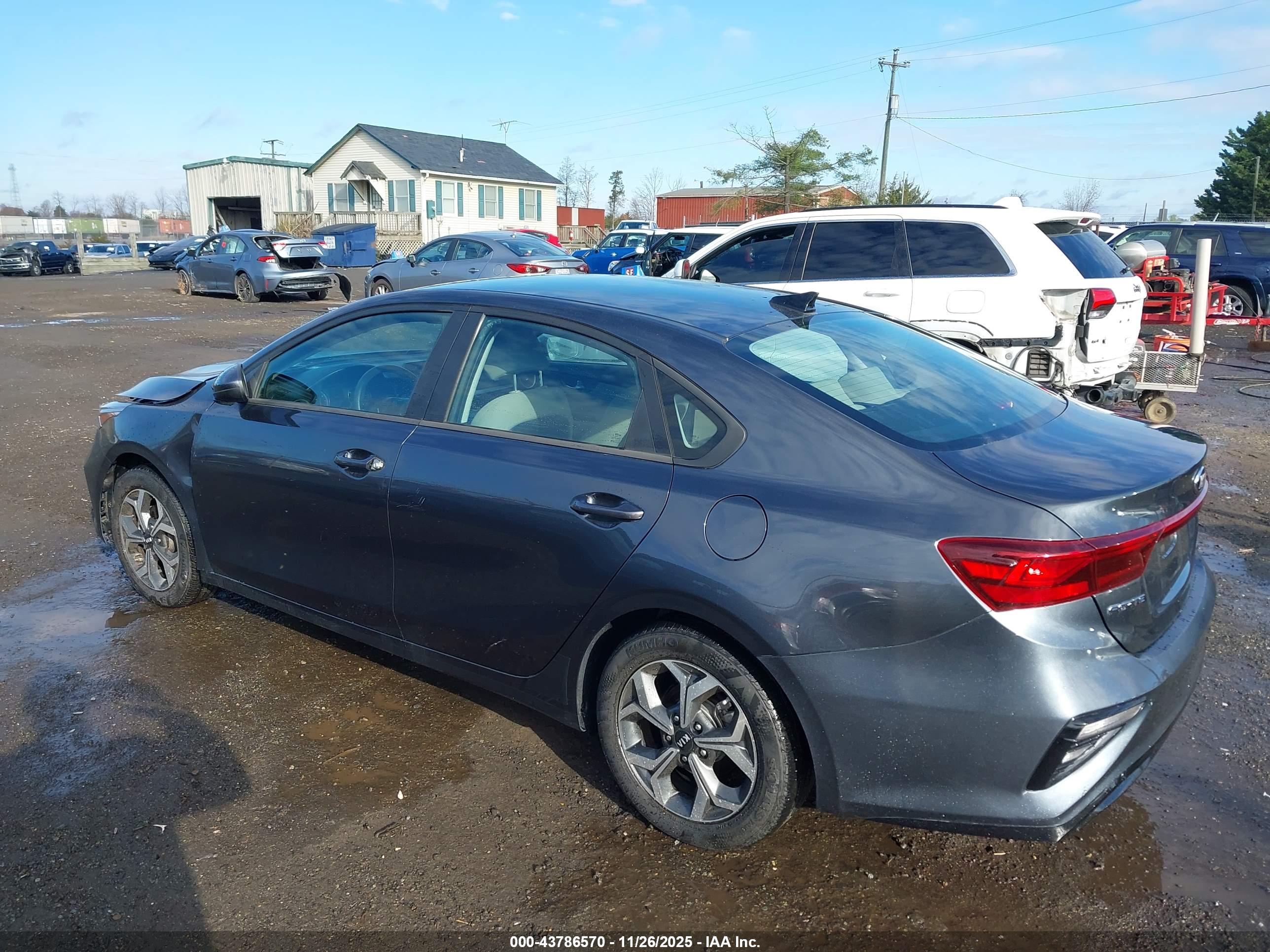 KIA FORTE image 3