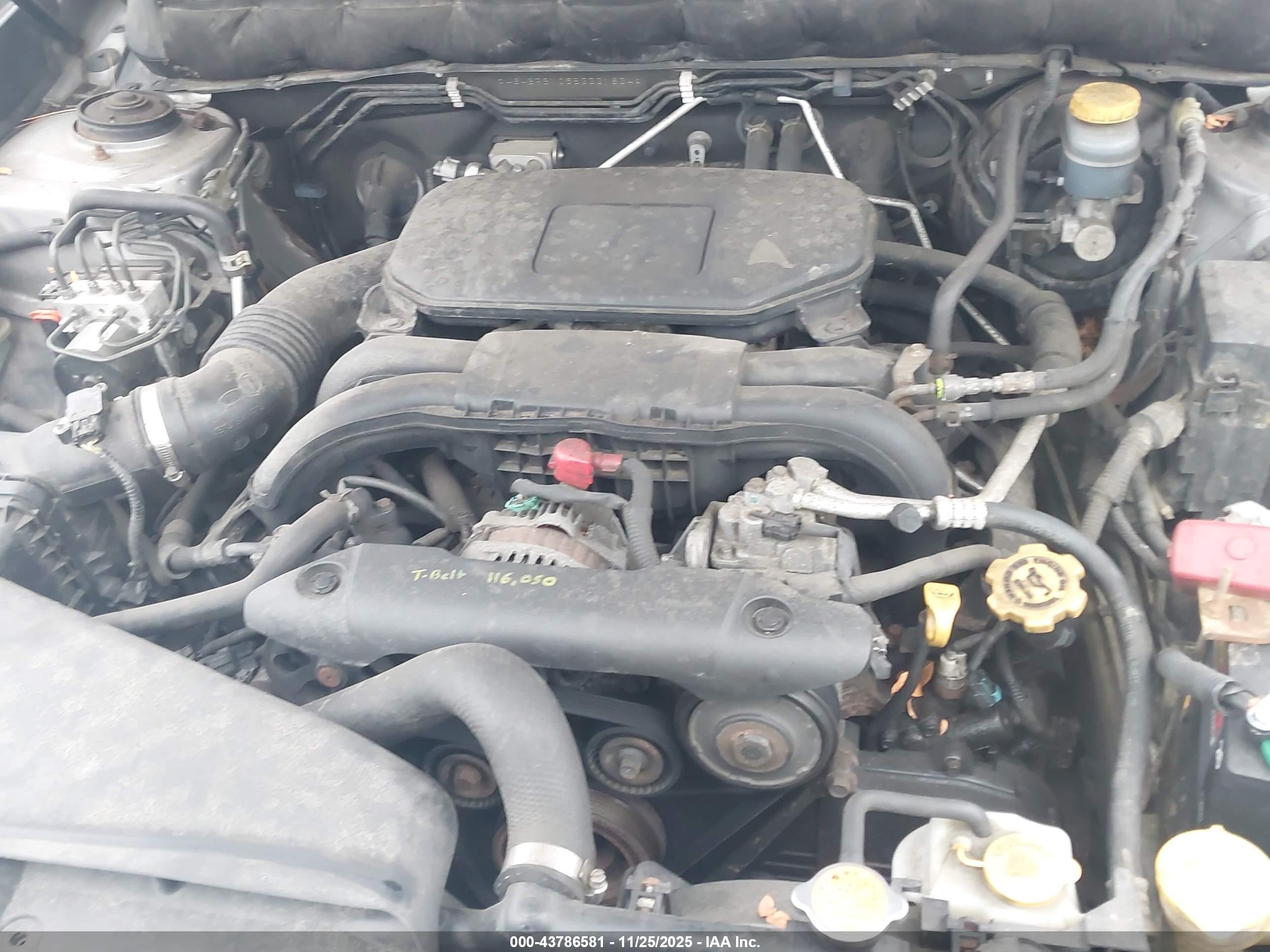 SUBARU OUTBACK image 10