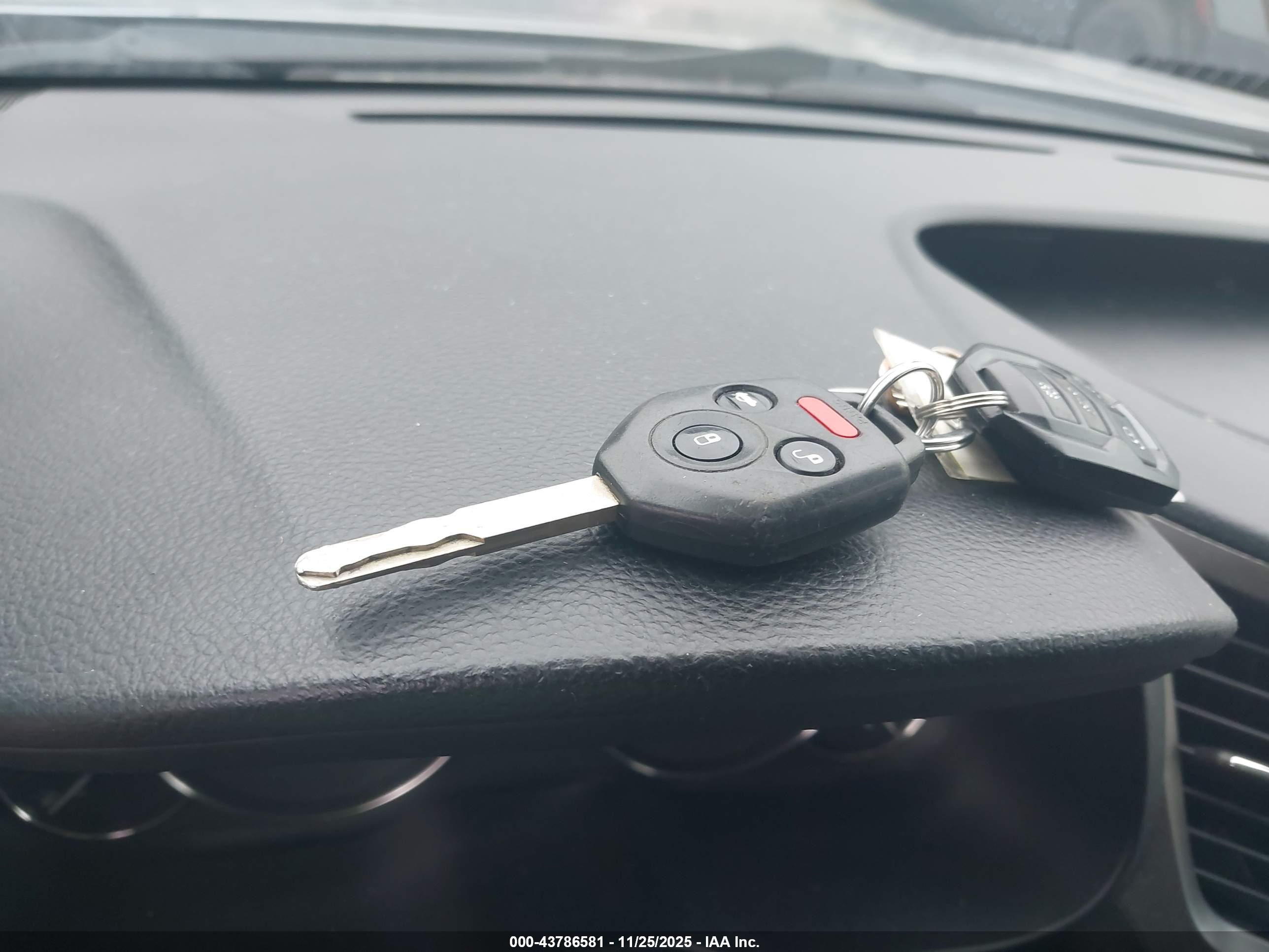 SUBARU OUTBACK image 11