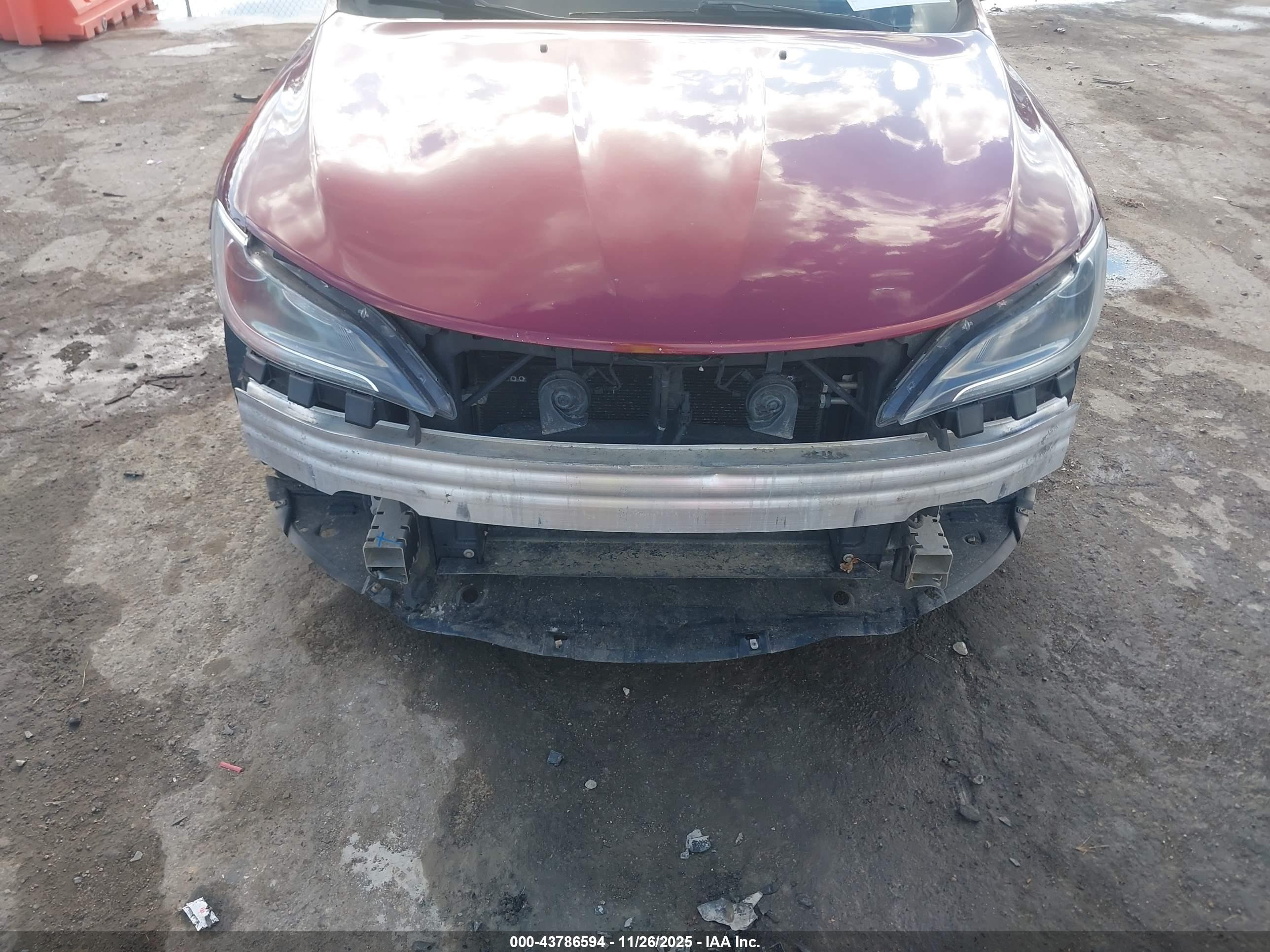 CHRYSLER 200 image 6
