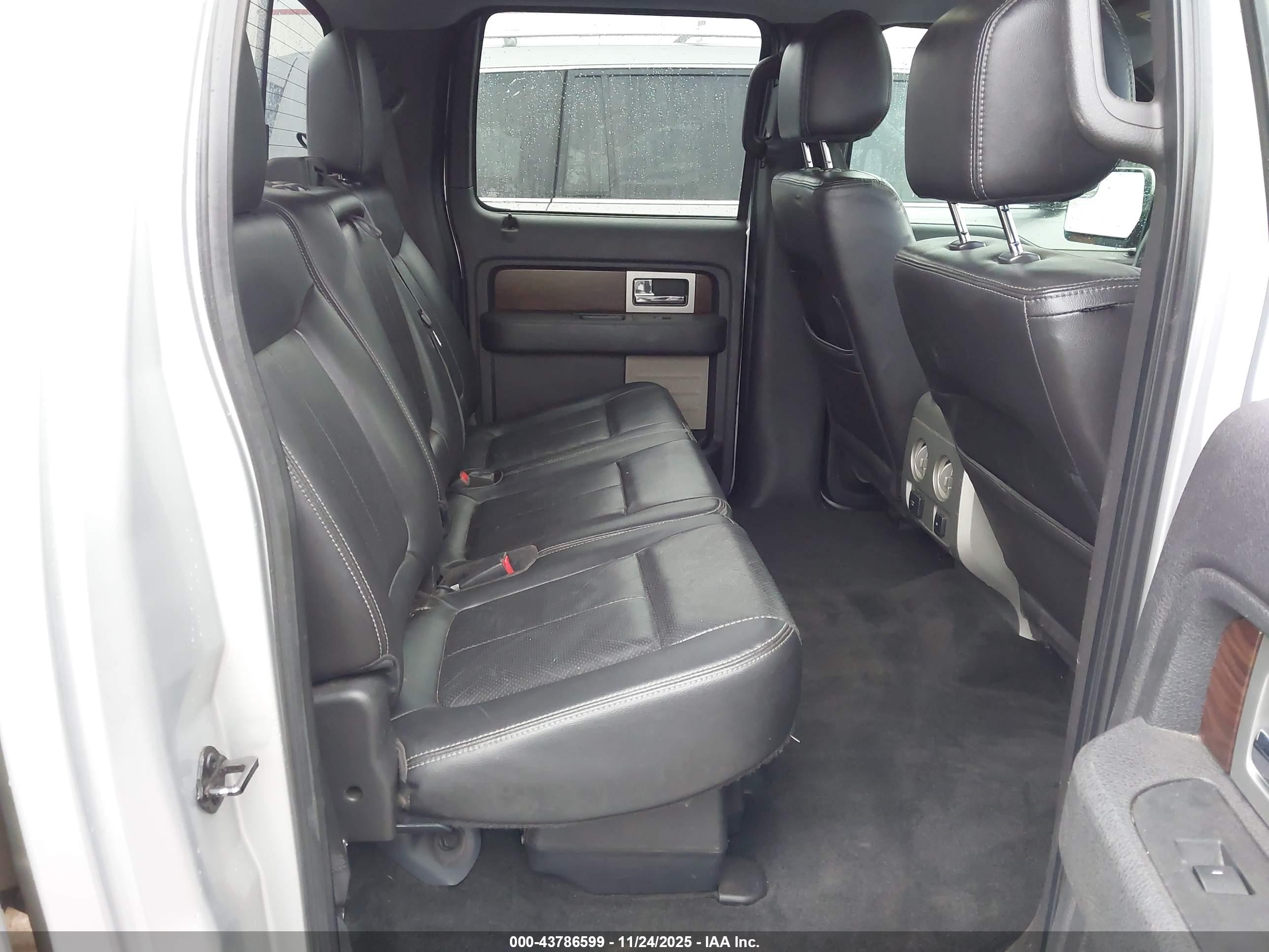 FORD F-150 image 8