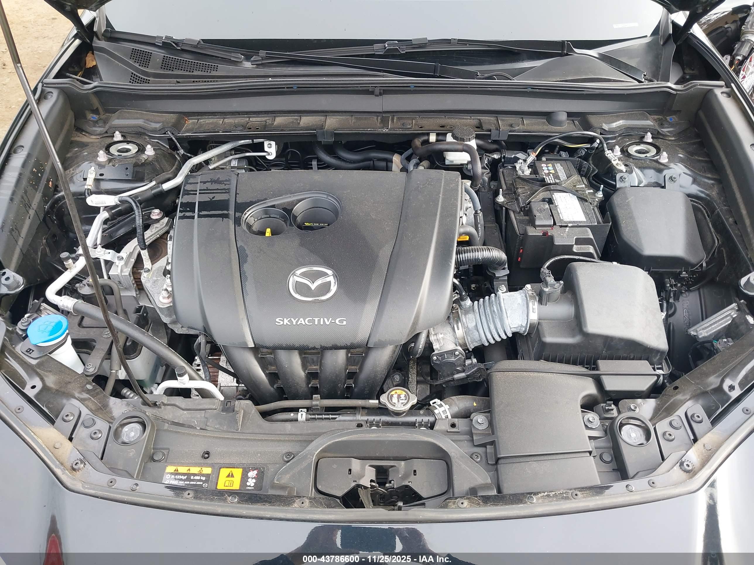 MAZDA CX-30 image 10