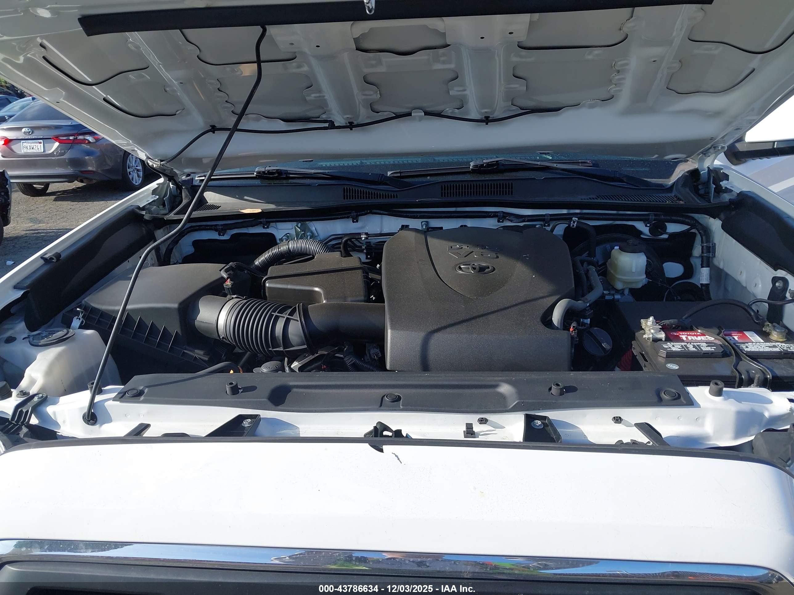 TOYOTA TACOMA image 10