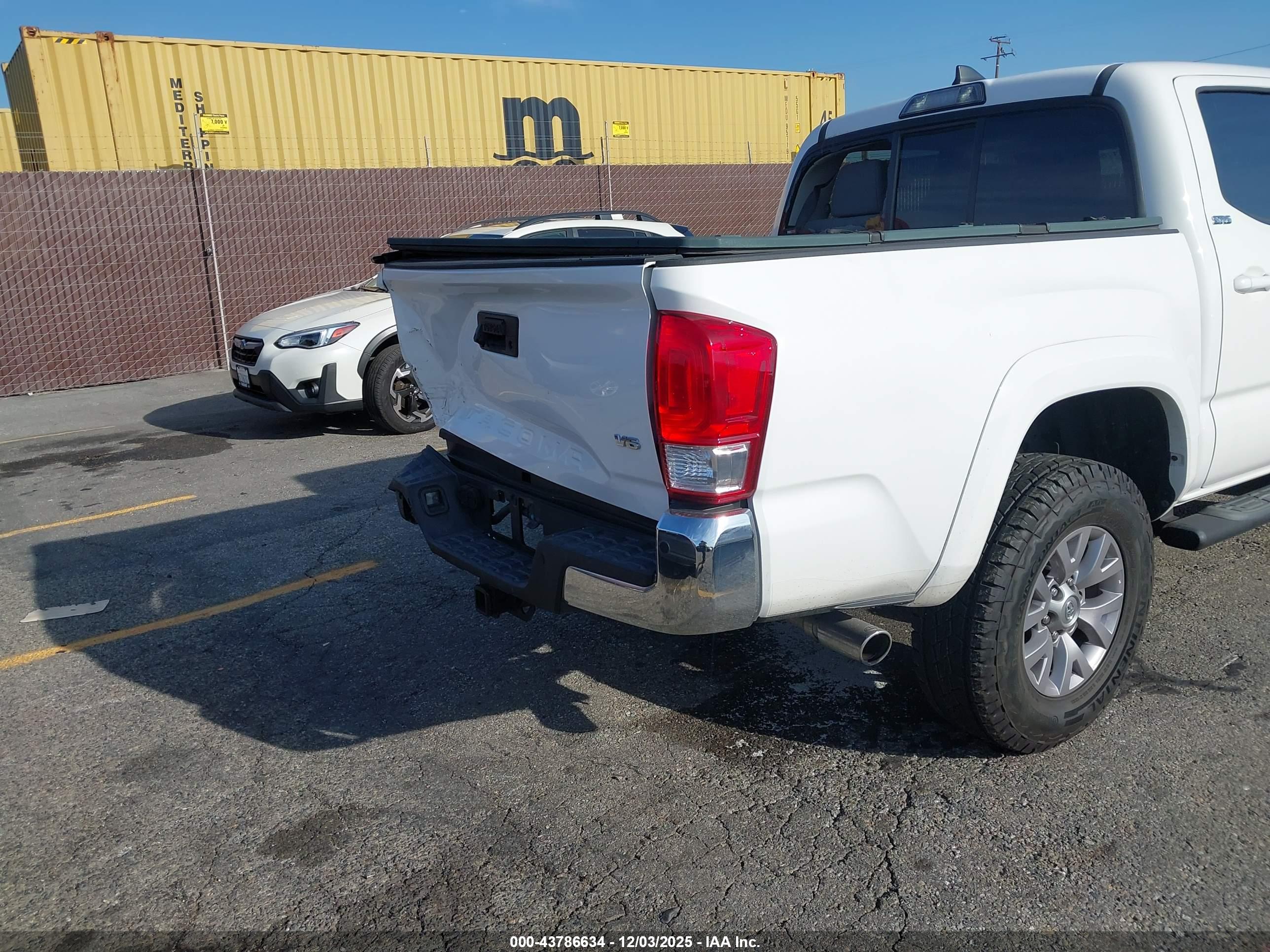 TOYOTA TACOMA image 4