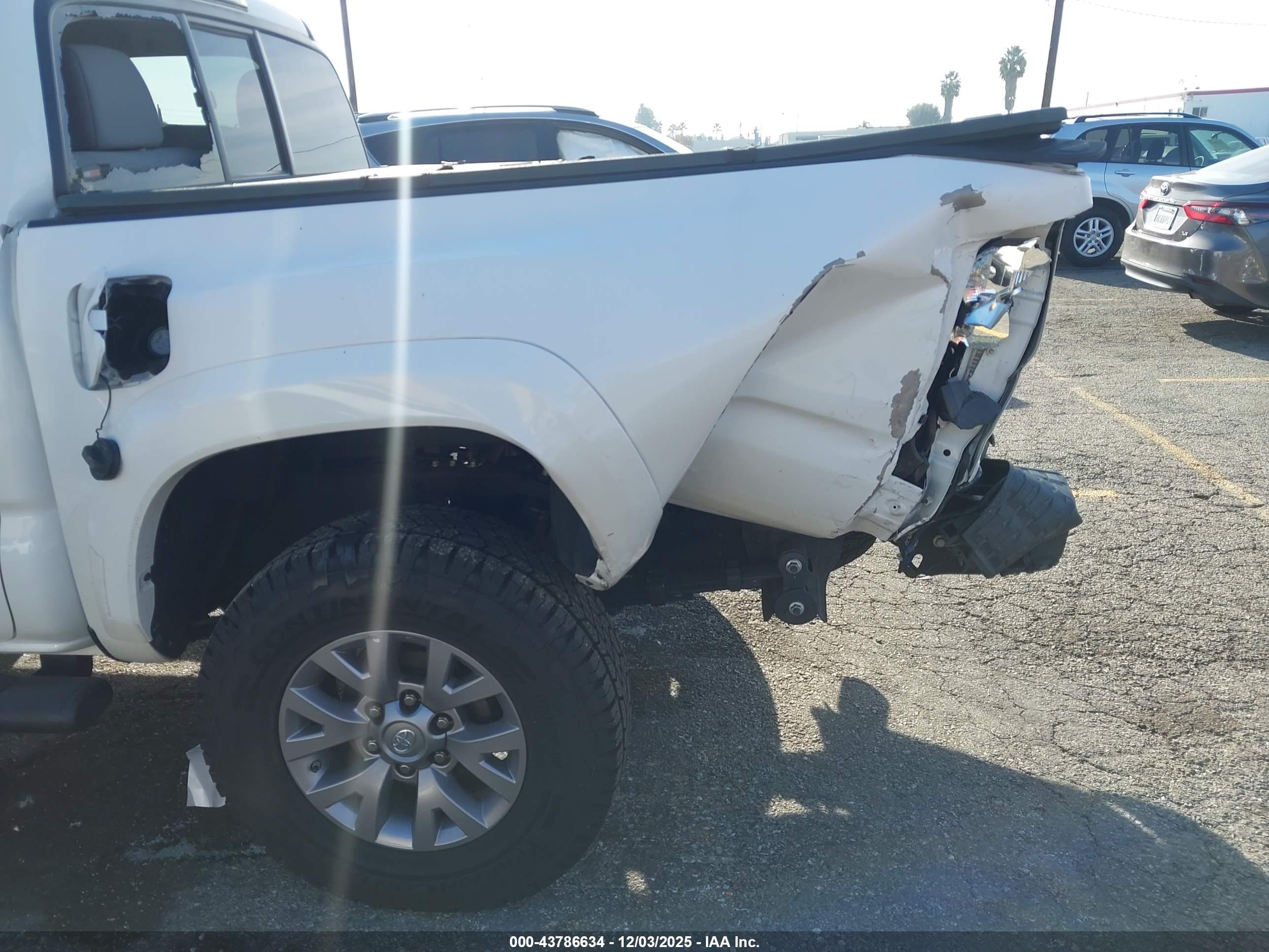 TOYOTA TACOMA image 6
