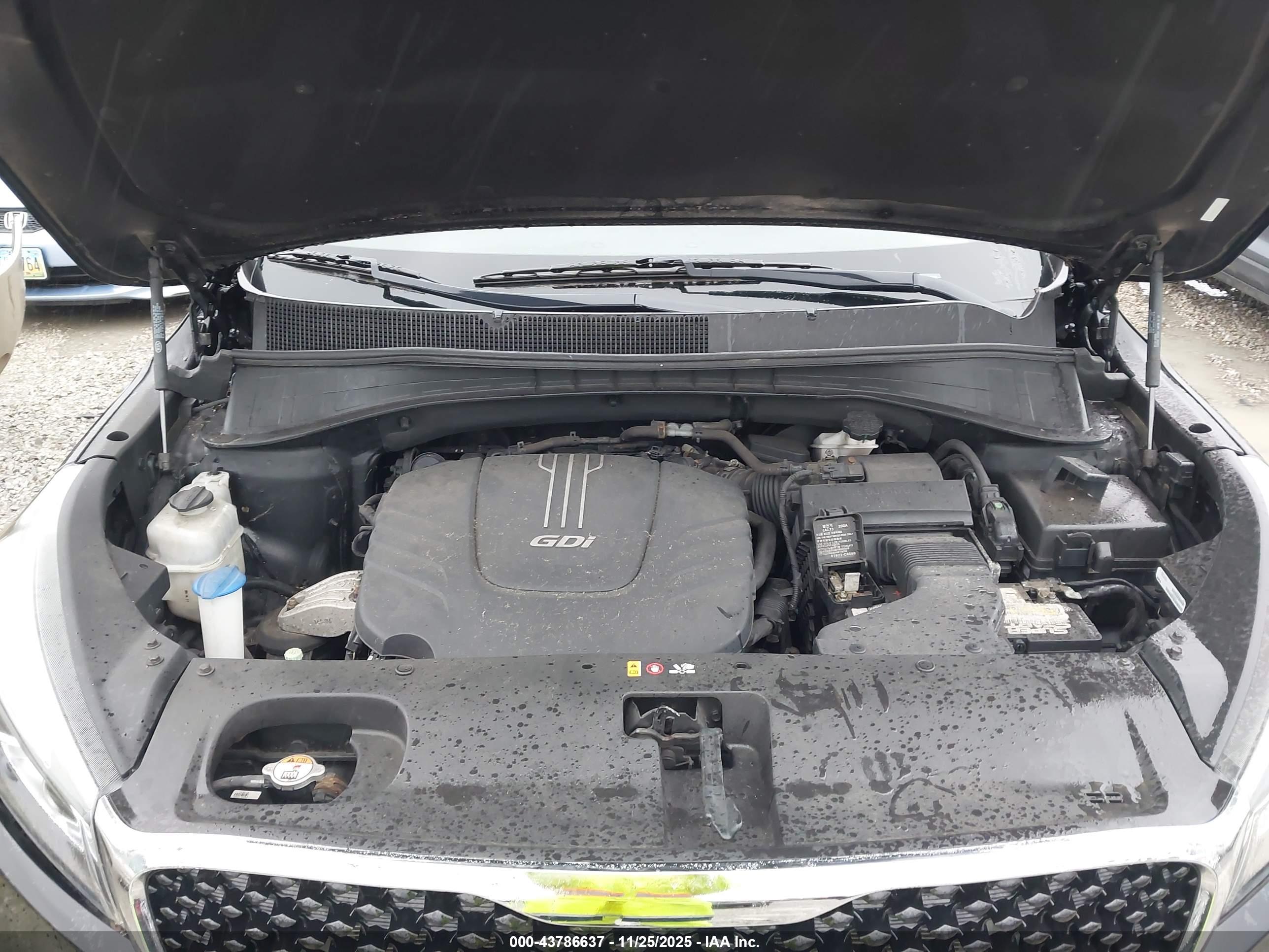 KIA SORENTO image 10