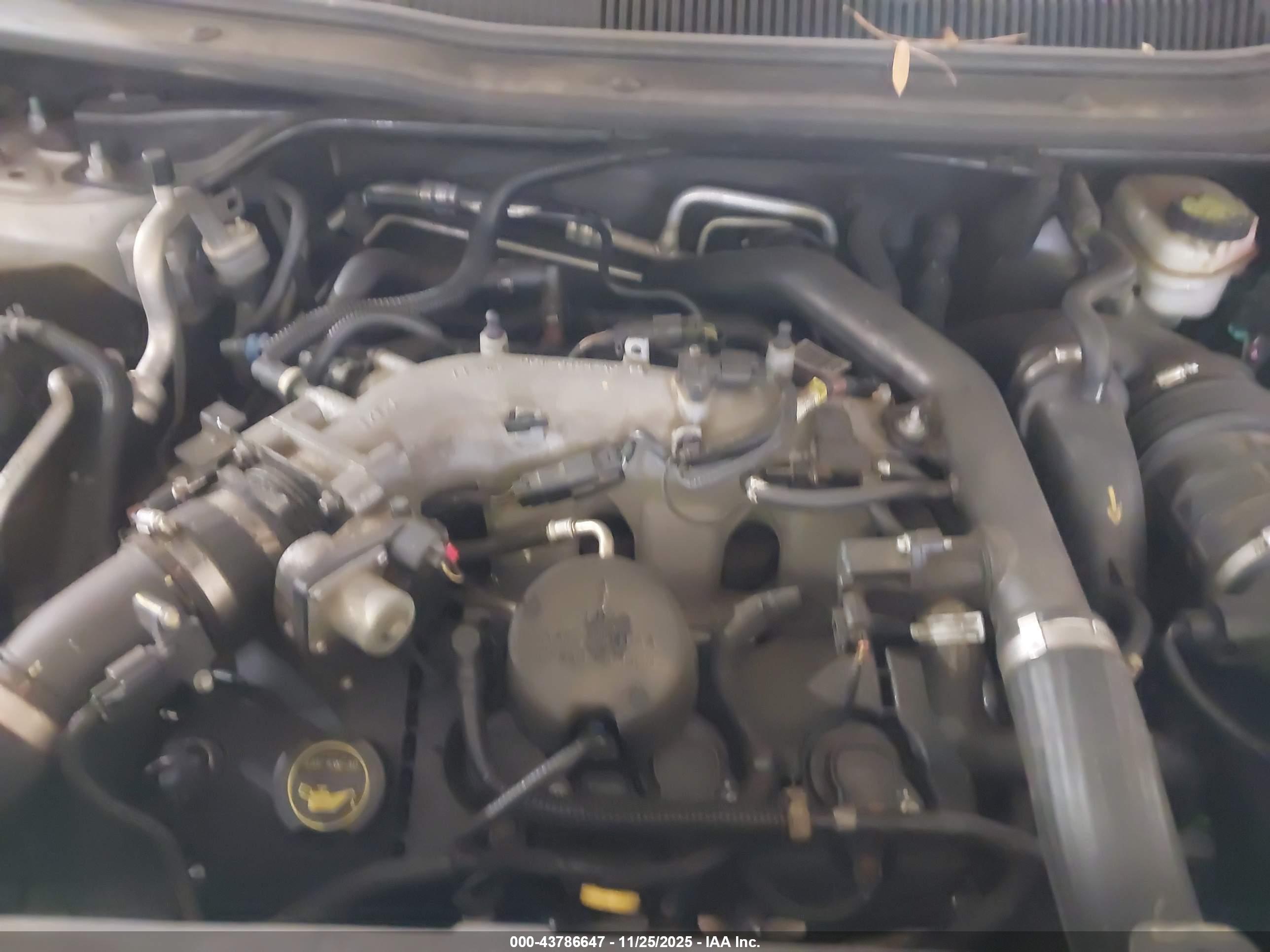FORD EXPLORER image 10