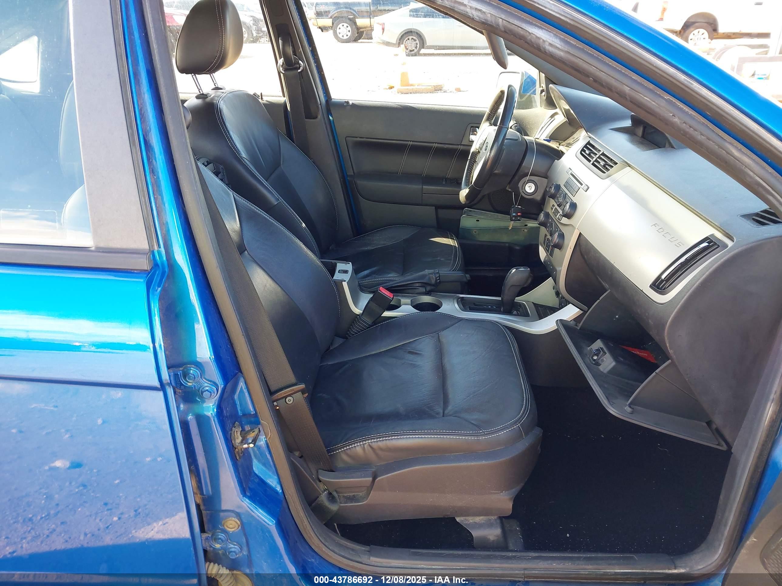 FORD FOCUS image 5