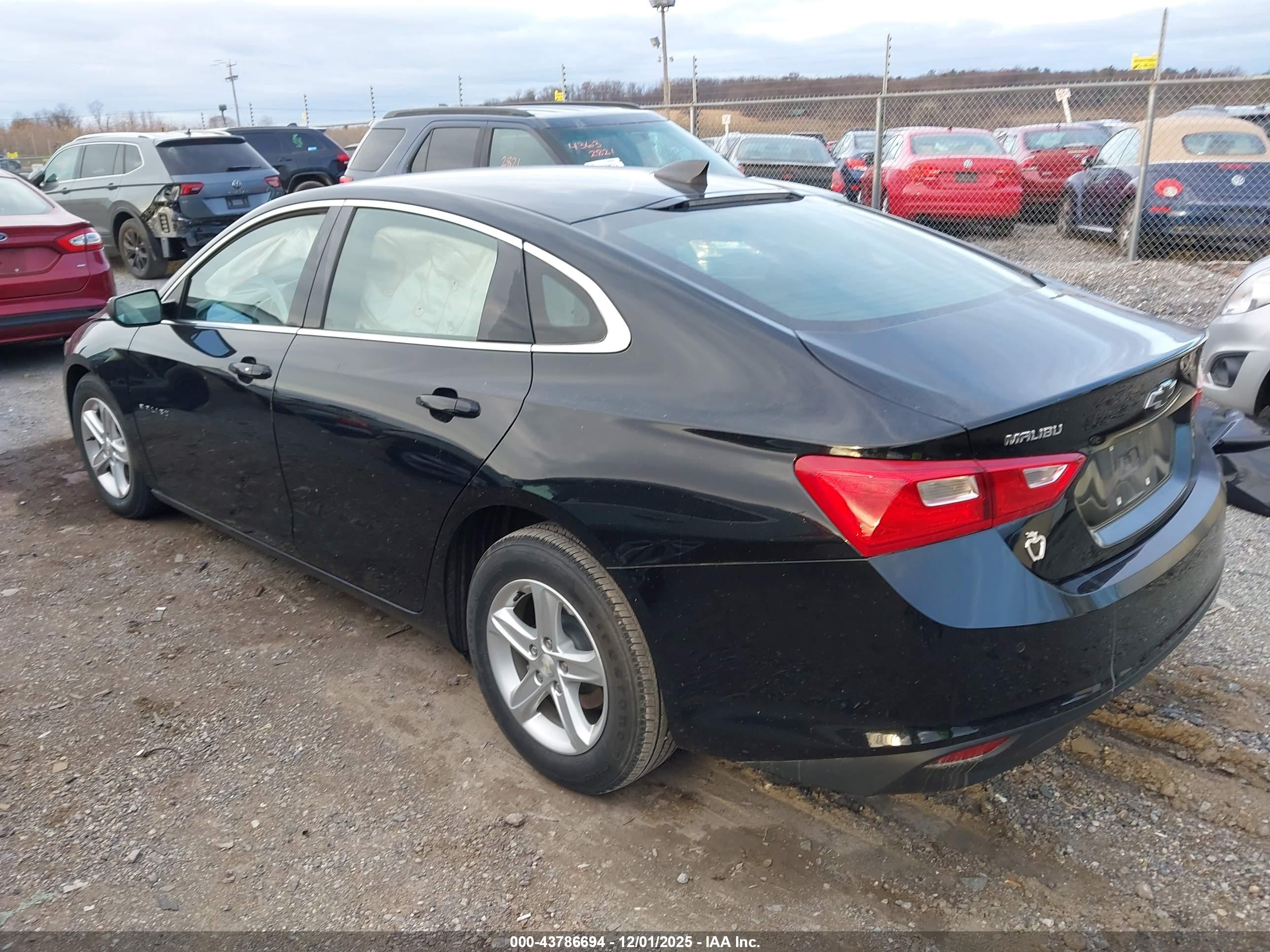 CHEVROLET MALIBU image 3