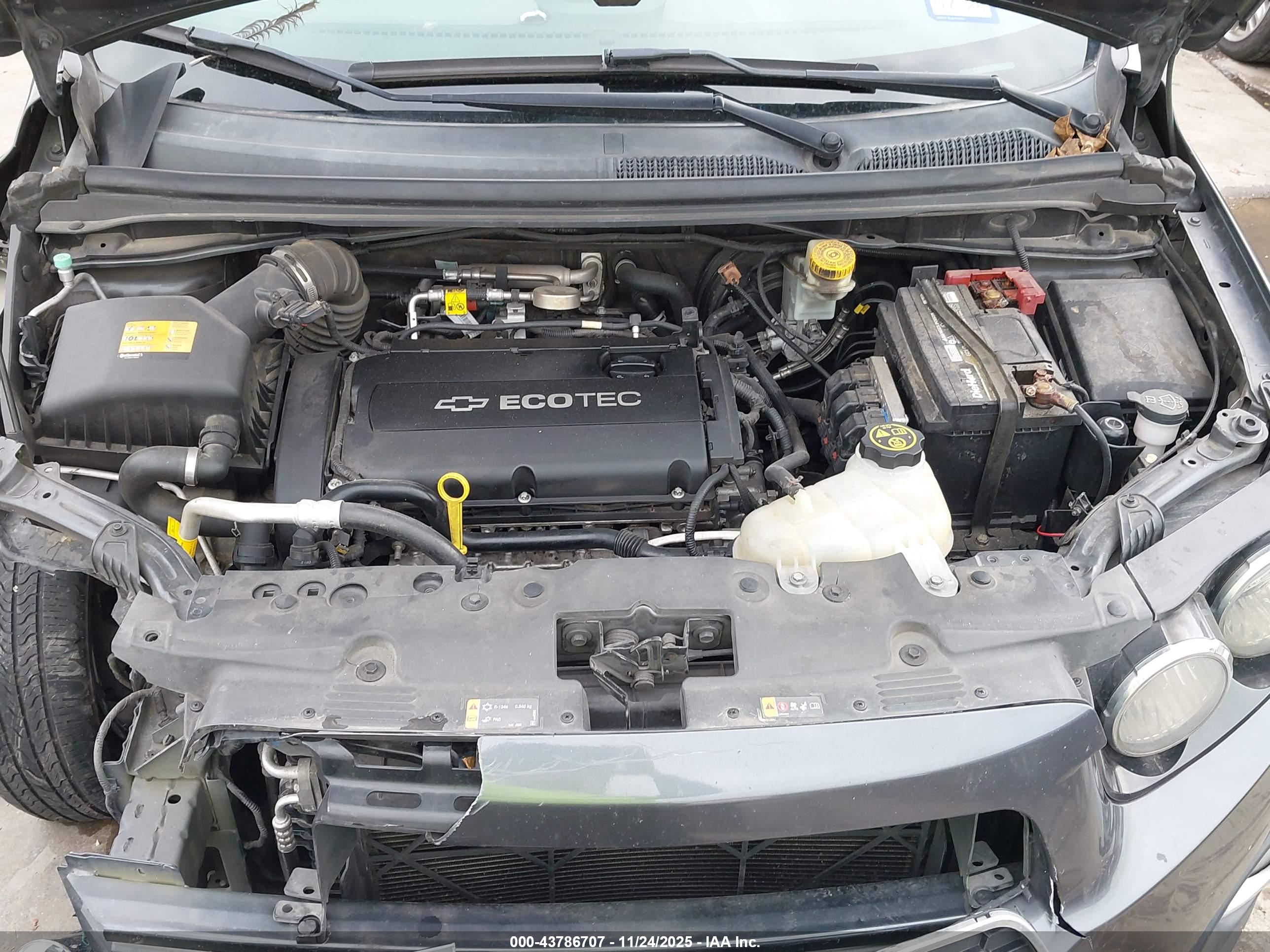 CHEVROLET SONIC image 10