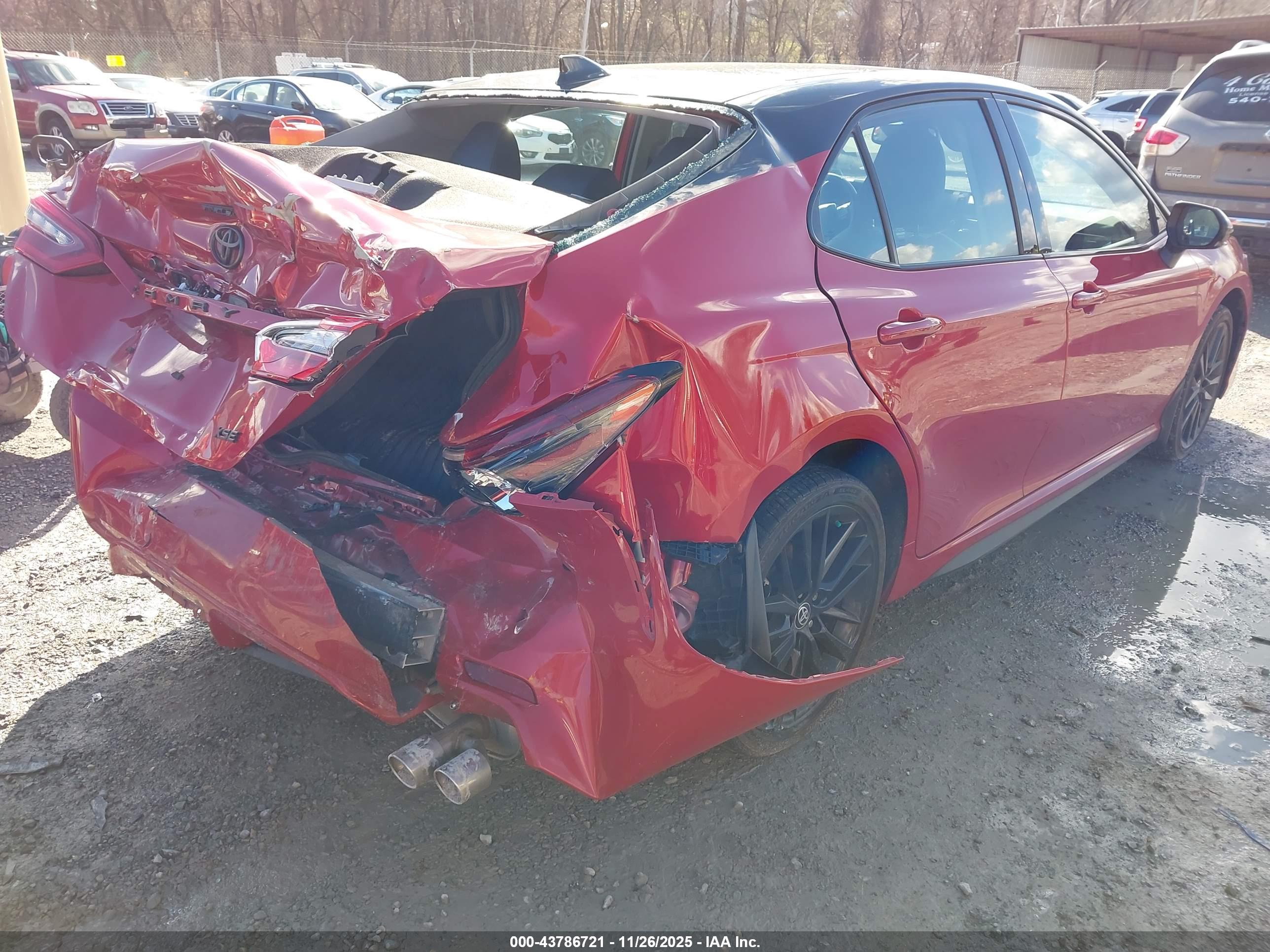 TOYOTA CAMRY image 4
