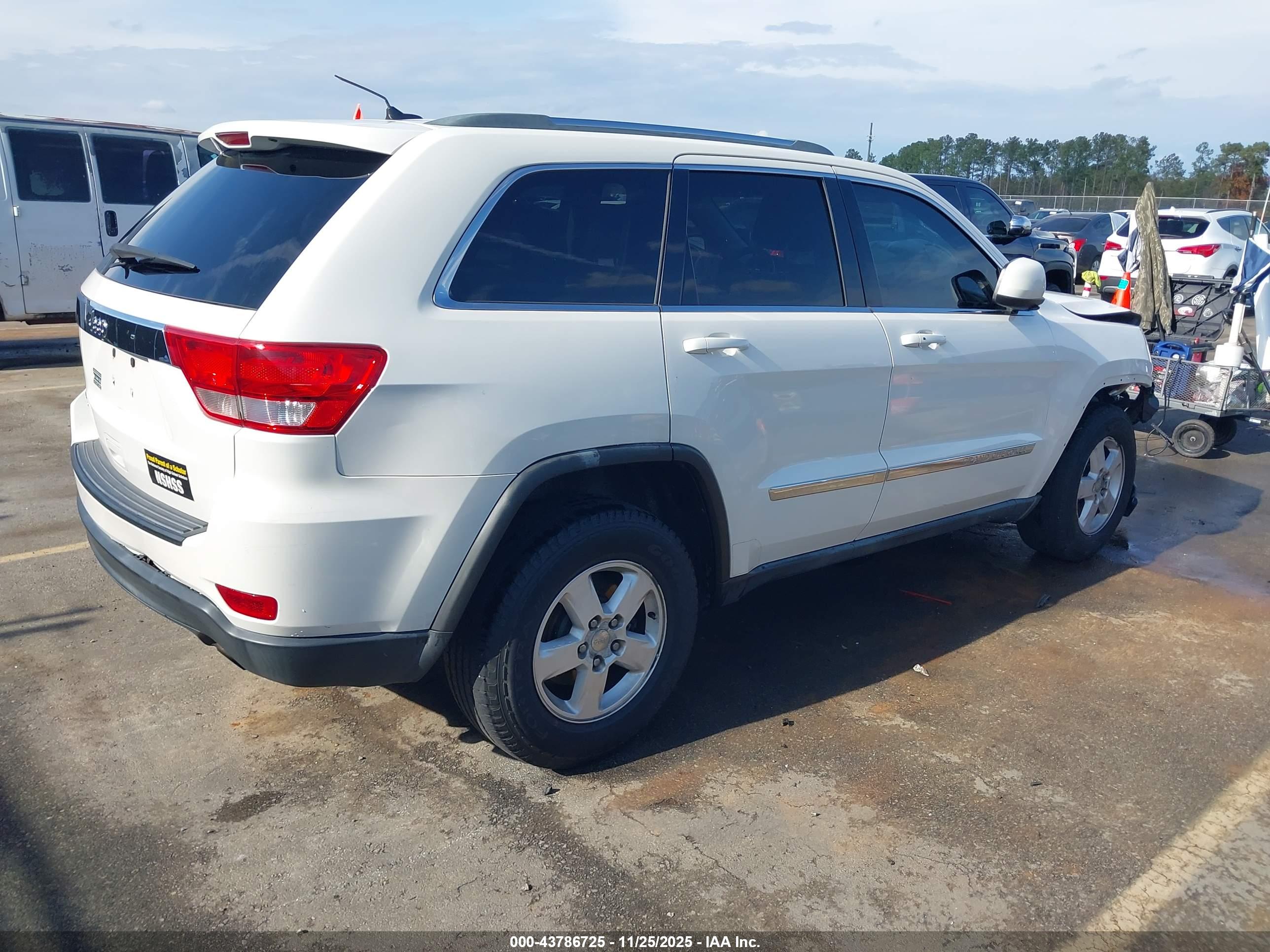 JEEP GRAND image 4