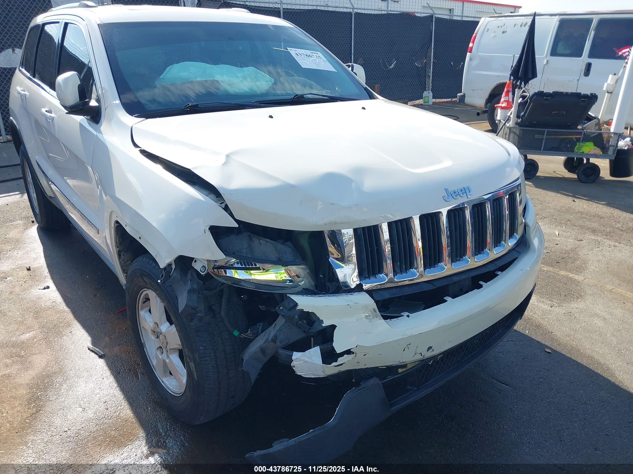 JEEP GRAND image 6