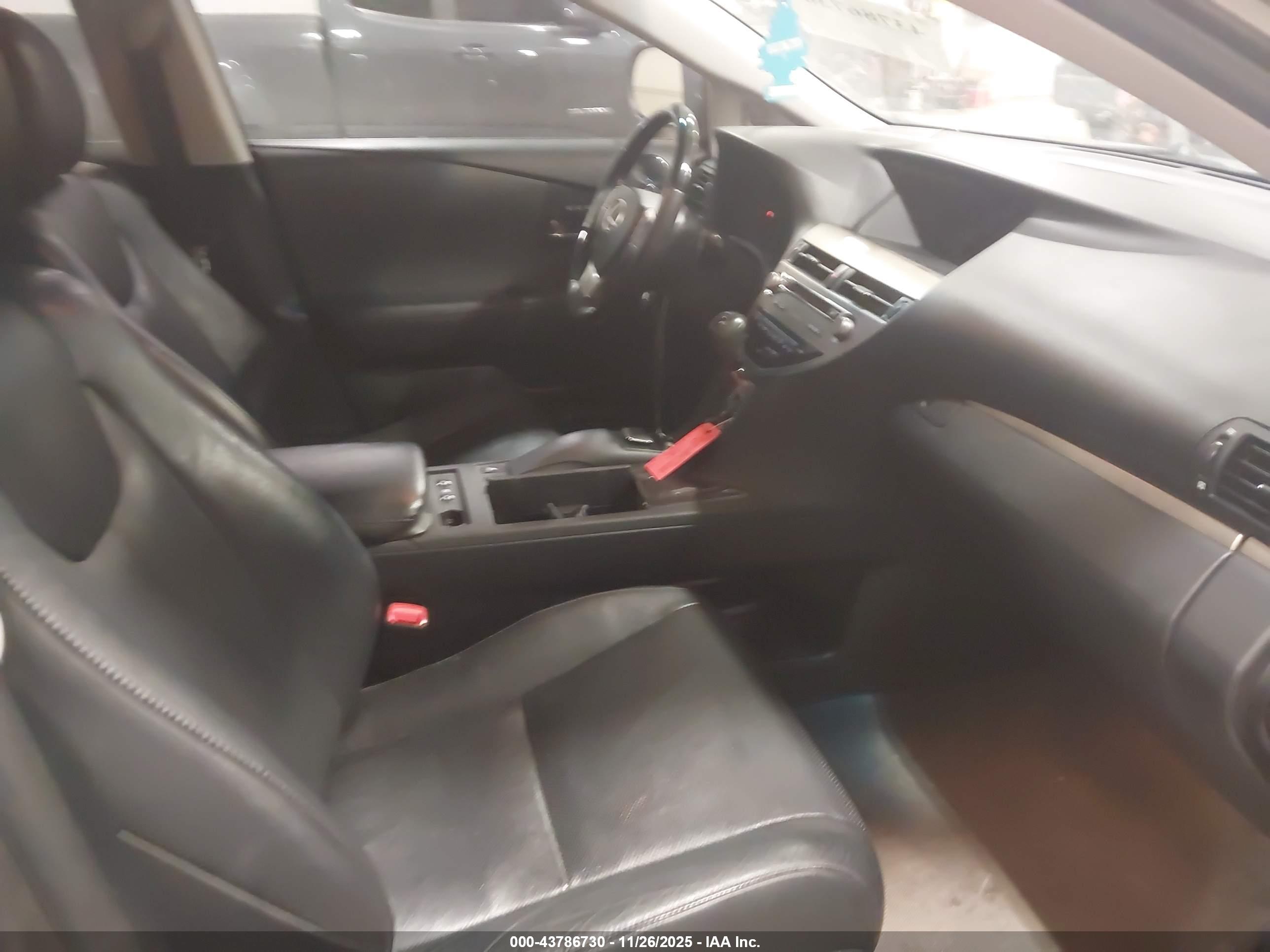 LEXUS RX image 5