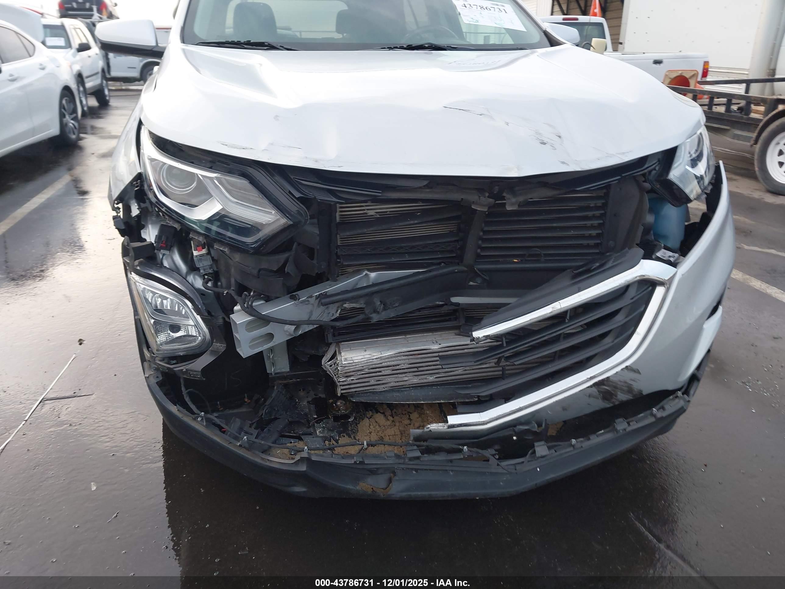 CHEVROLET EQUINOX image 6