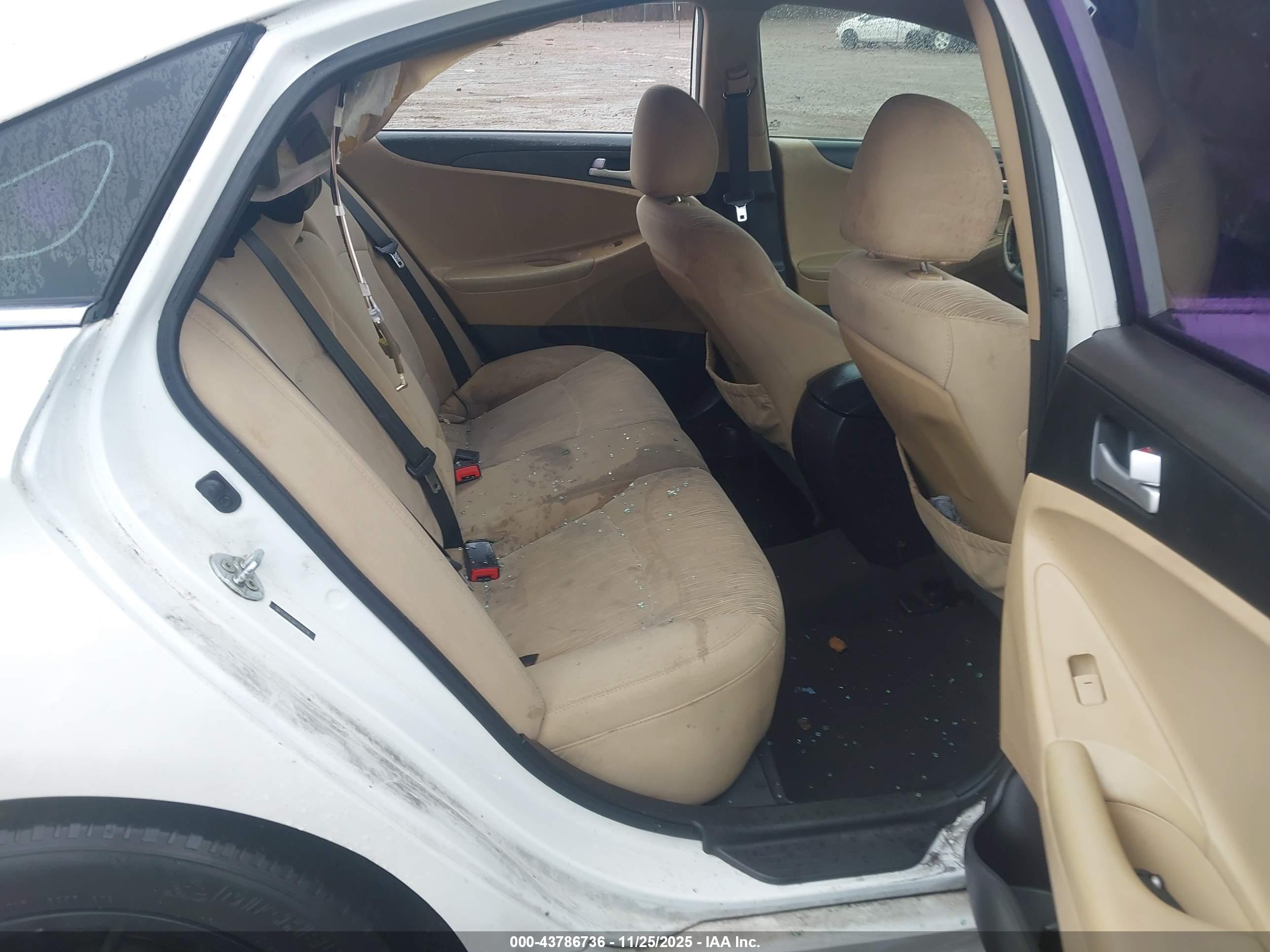 HYUNDAI SONATA image 8