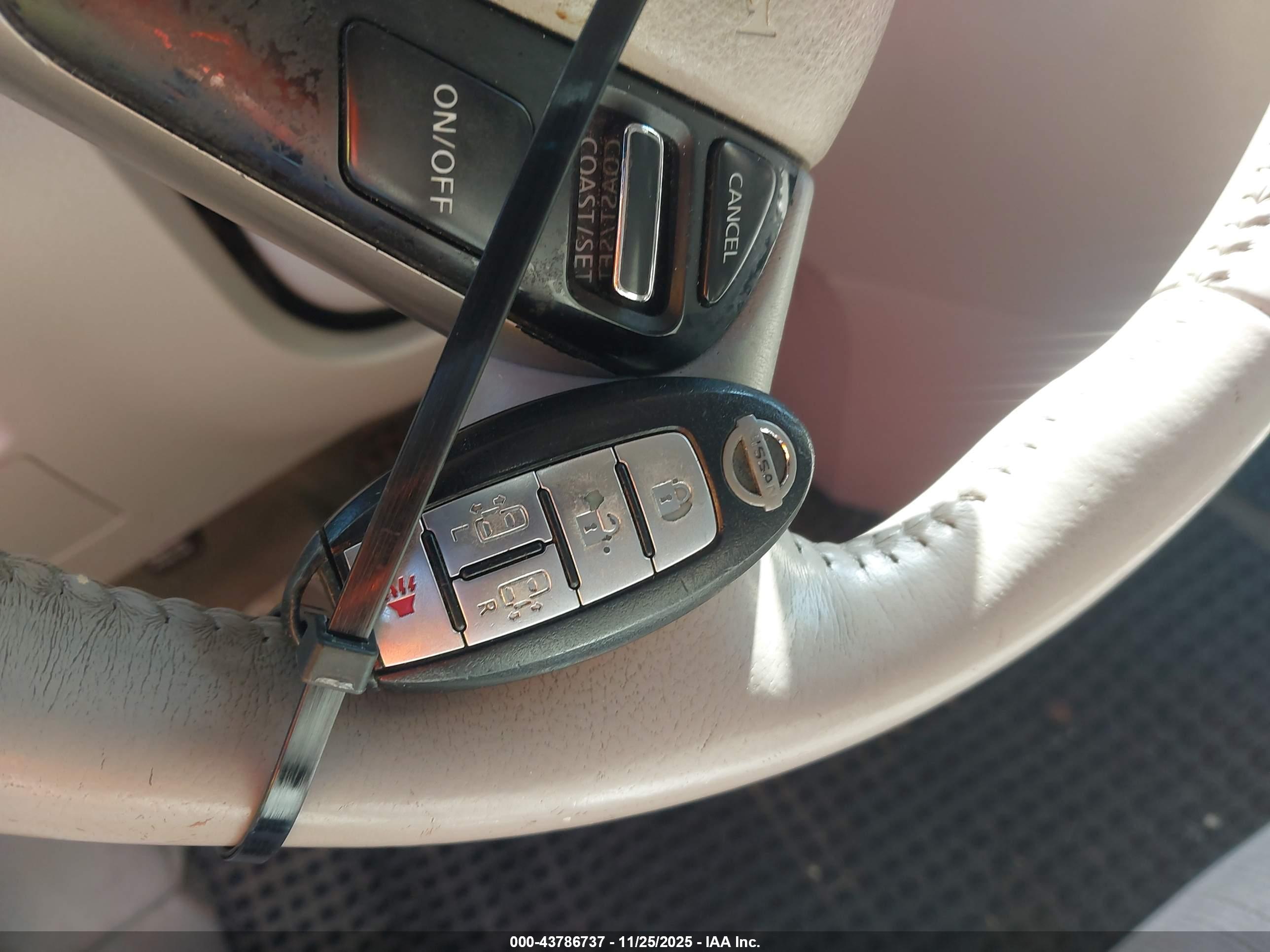 NISSAN QUEST image 11