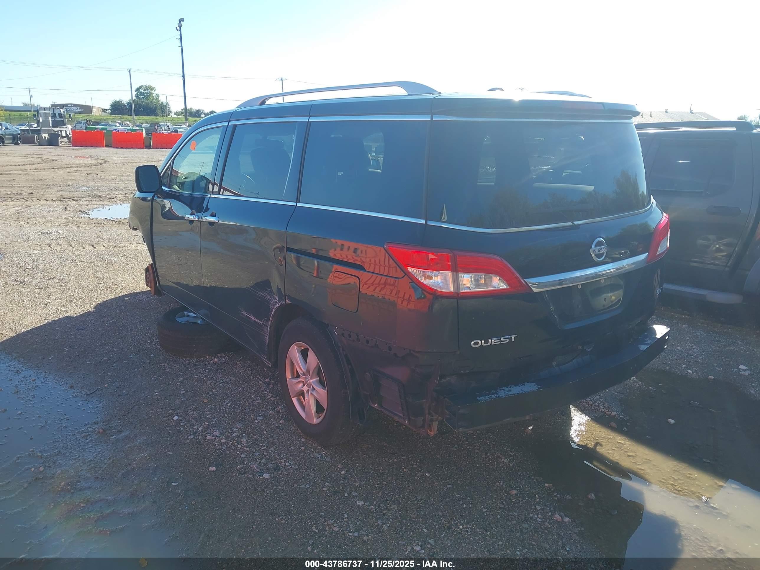 NISSAN QUEST image 3