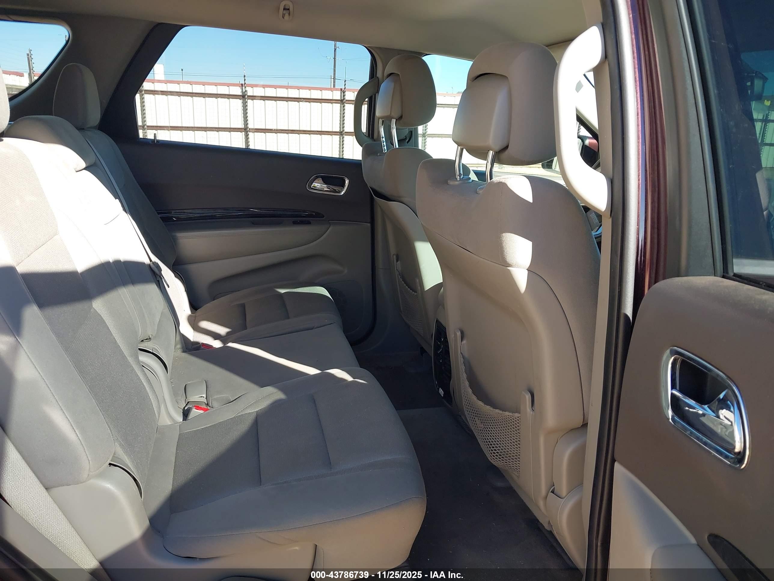 DODGE DURANGO image 8