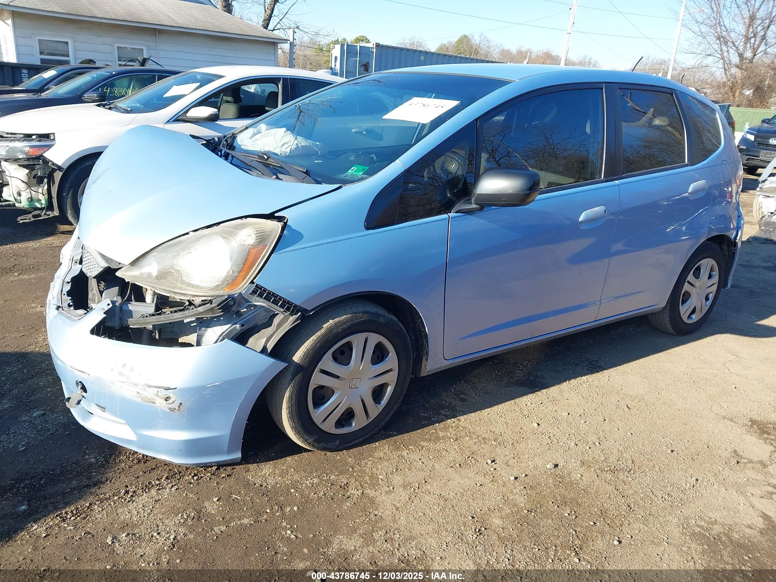HONDA FIT image 2