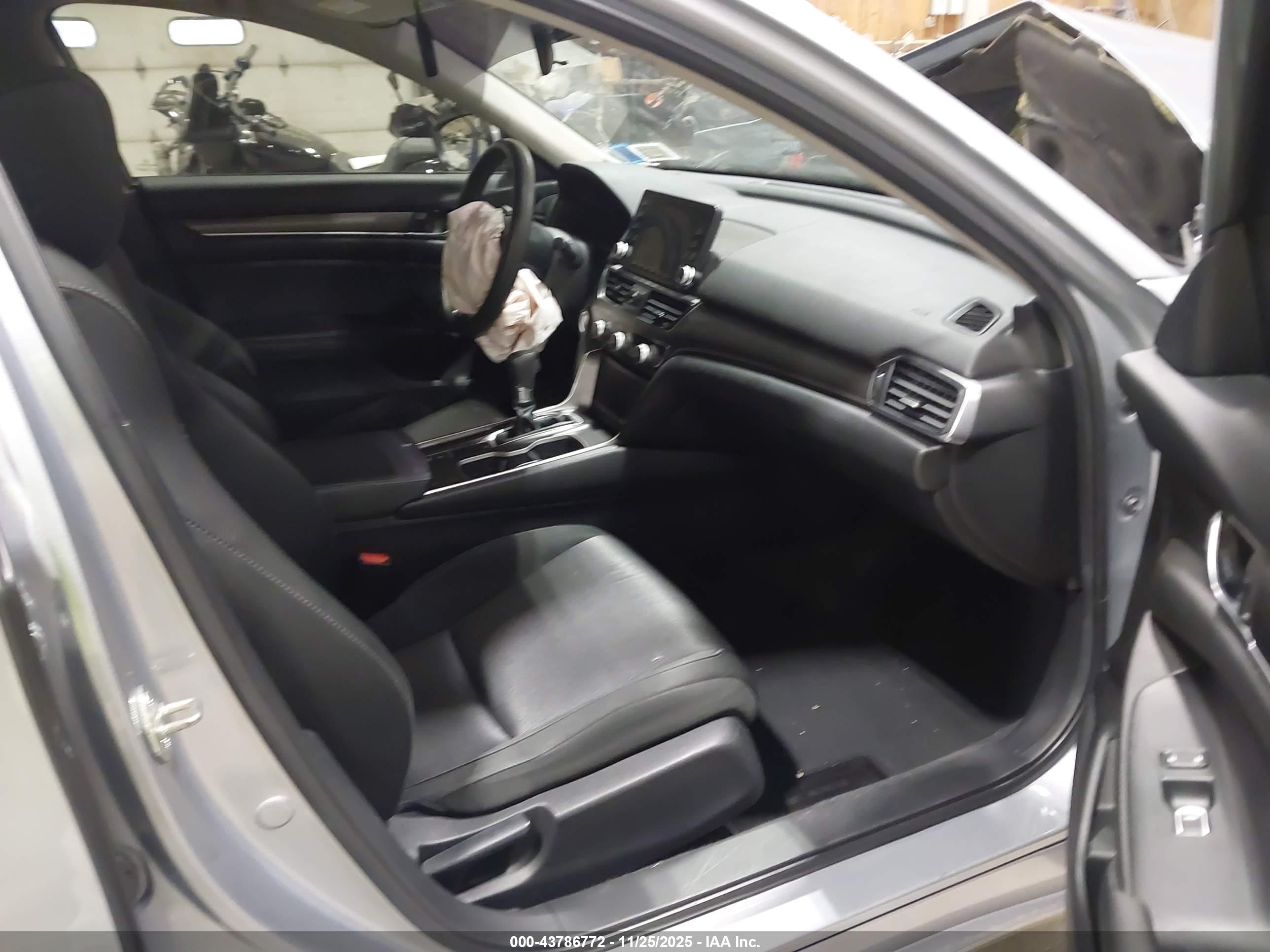 HONDA ACCORD image 5